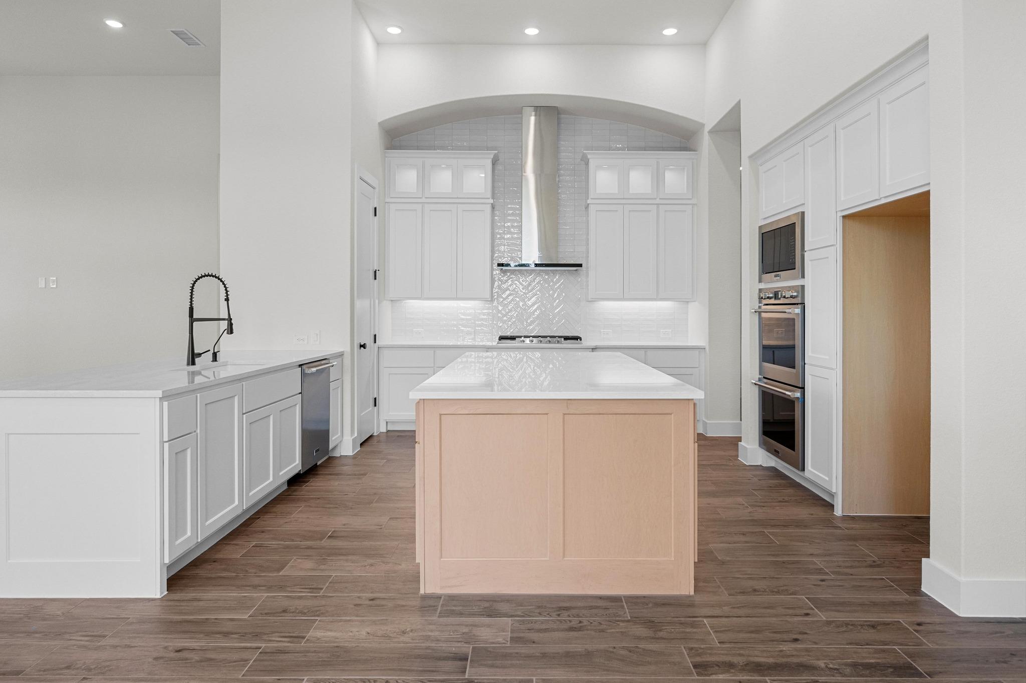 328 Belanger Canyon Dr, Liberty Hill, TX 78642
