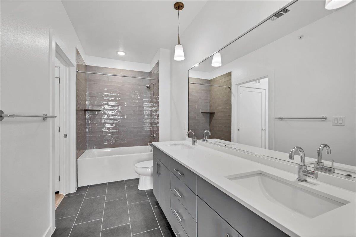 4801 Springdale Rd # 1402, Austin, TX 78723