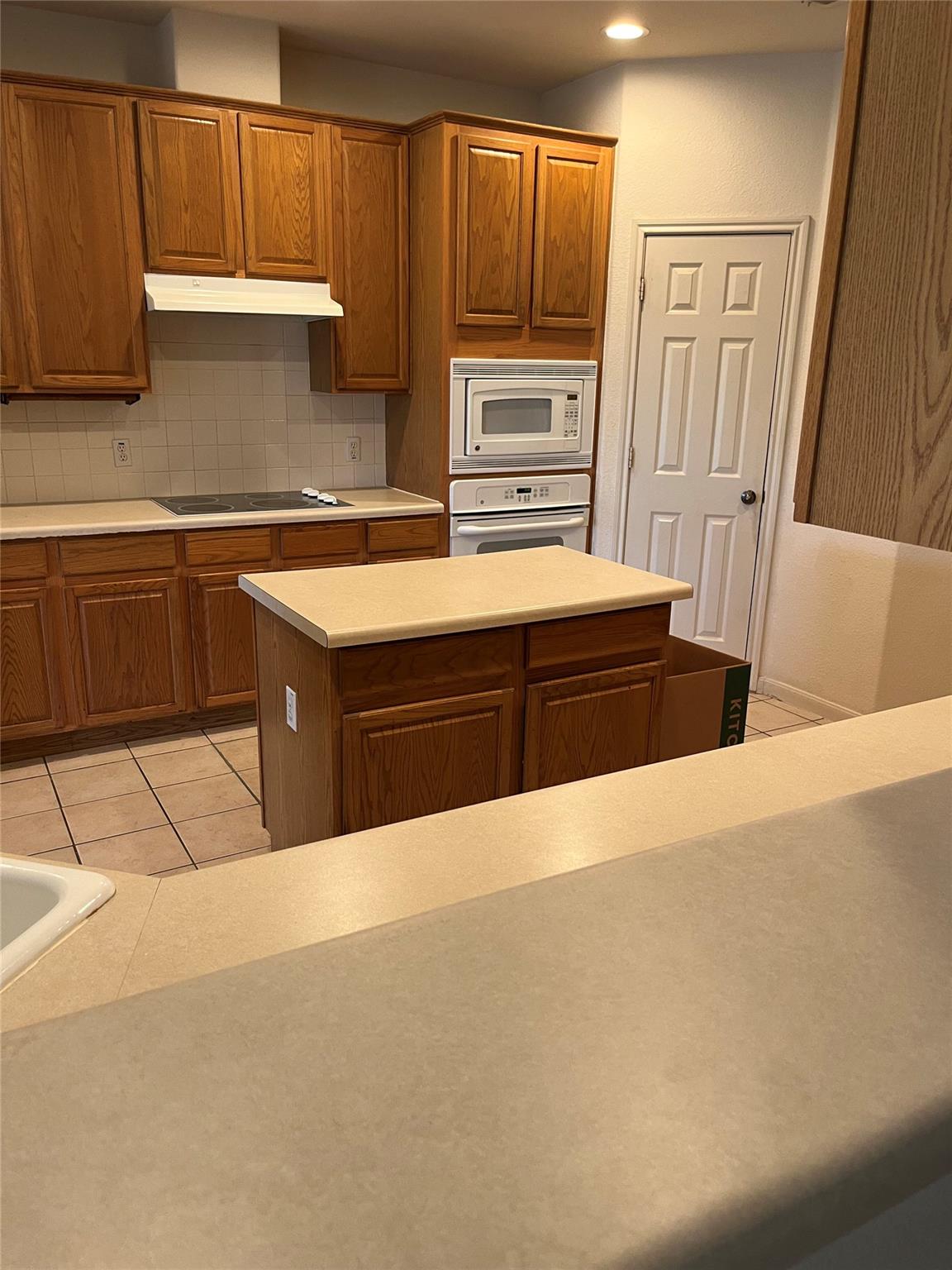5106 Sundown Street St, Lago Vista, TX 78645