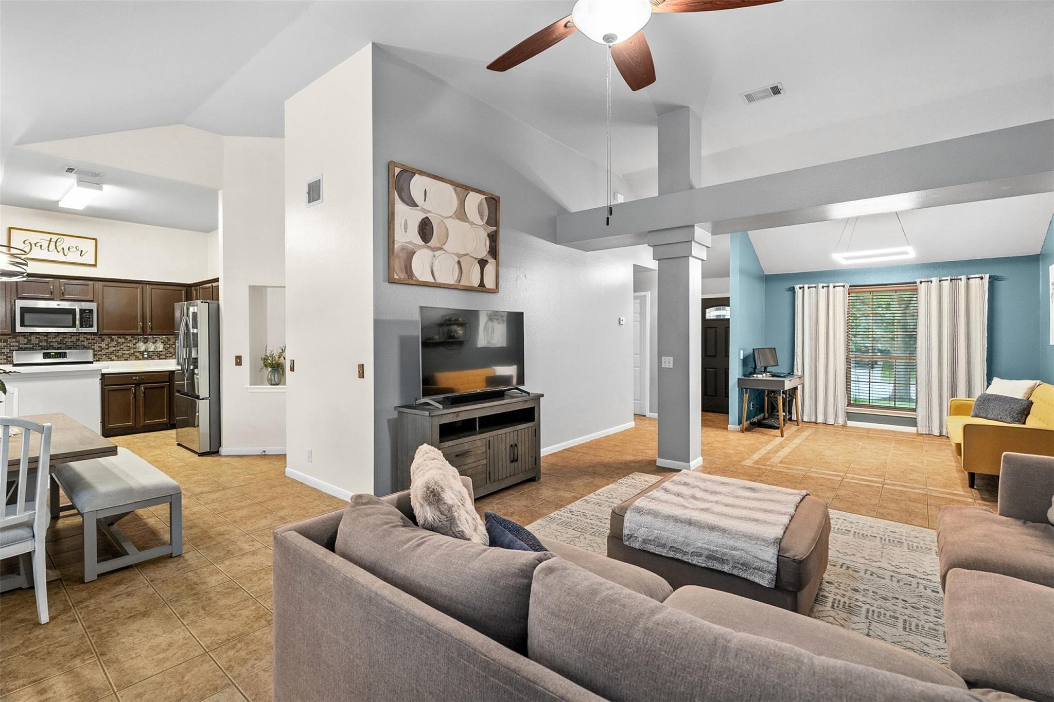 113 MEADOWSIDE Dr, Hutto, TX 78634