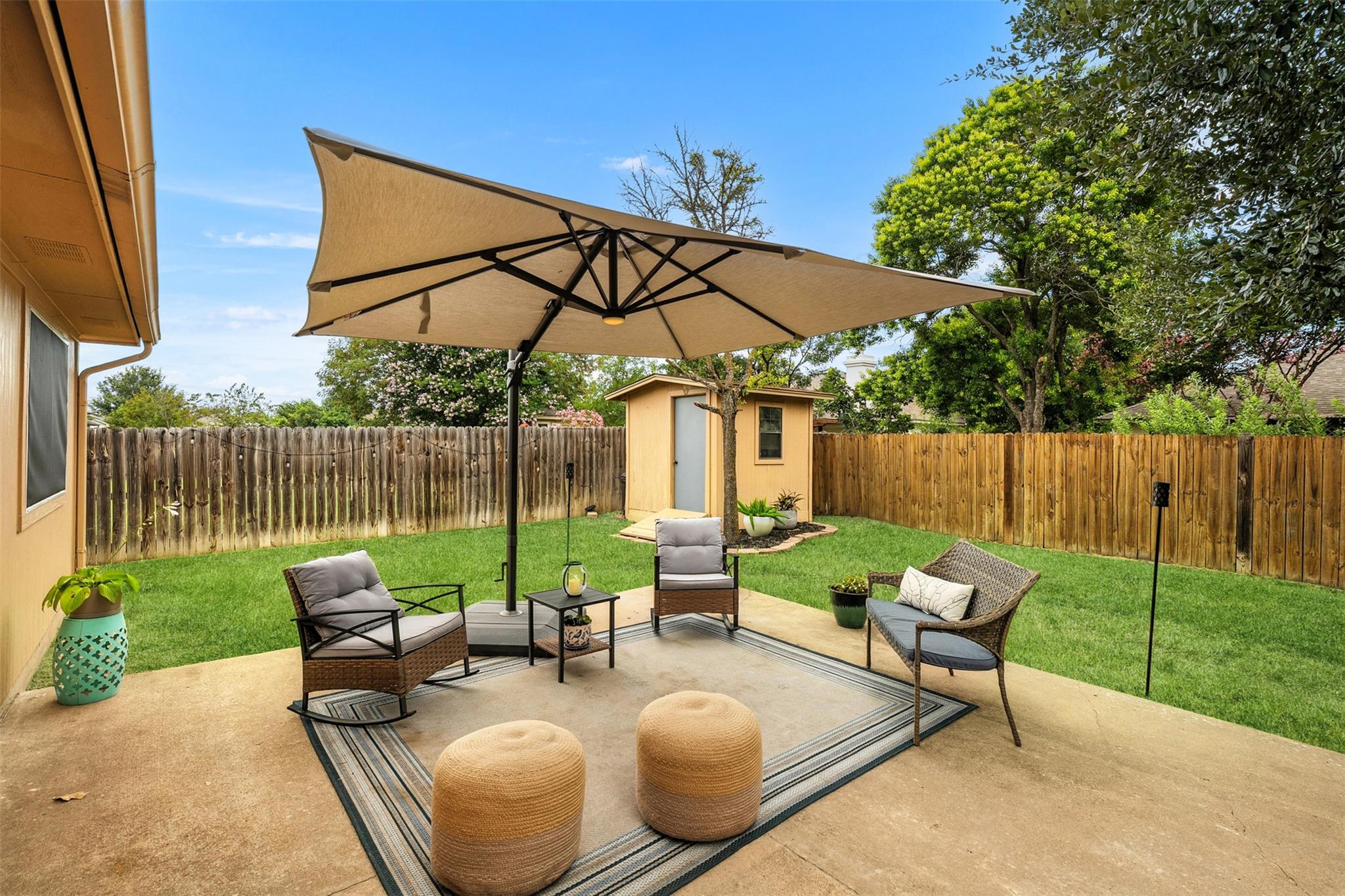 113 MEADOWSIDE Dr, Hutto, TX 78634