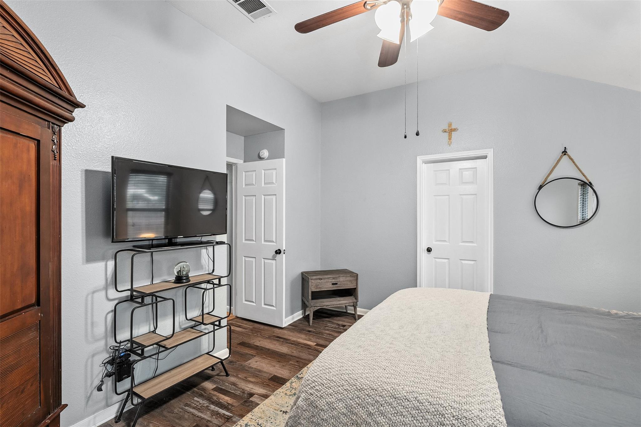 113 MEADOWSIDE Dr, Hutto, TX 78634