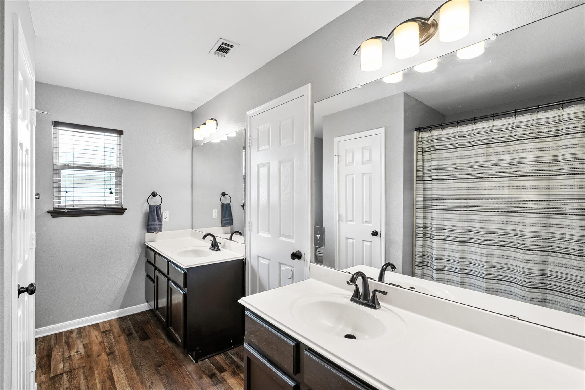 113 MEADOWSIDE Dr, Hutto, TX 78634