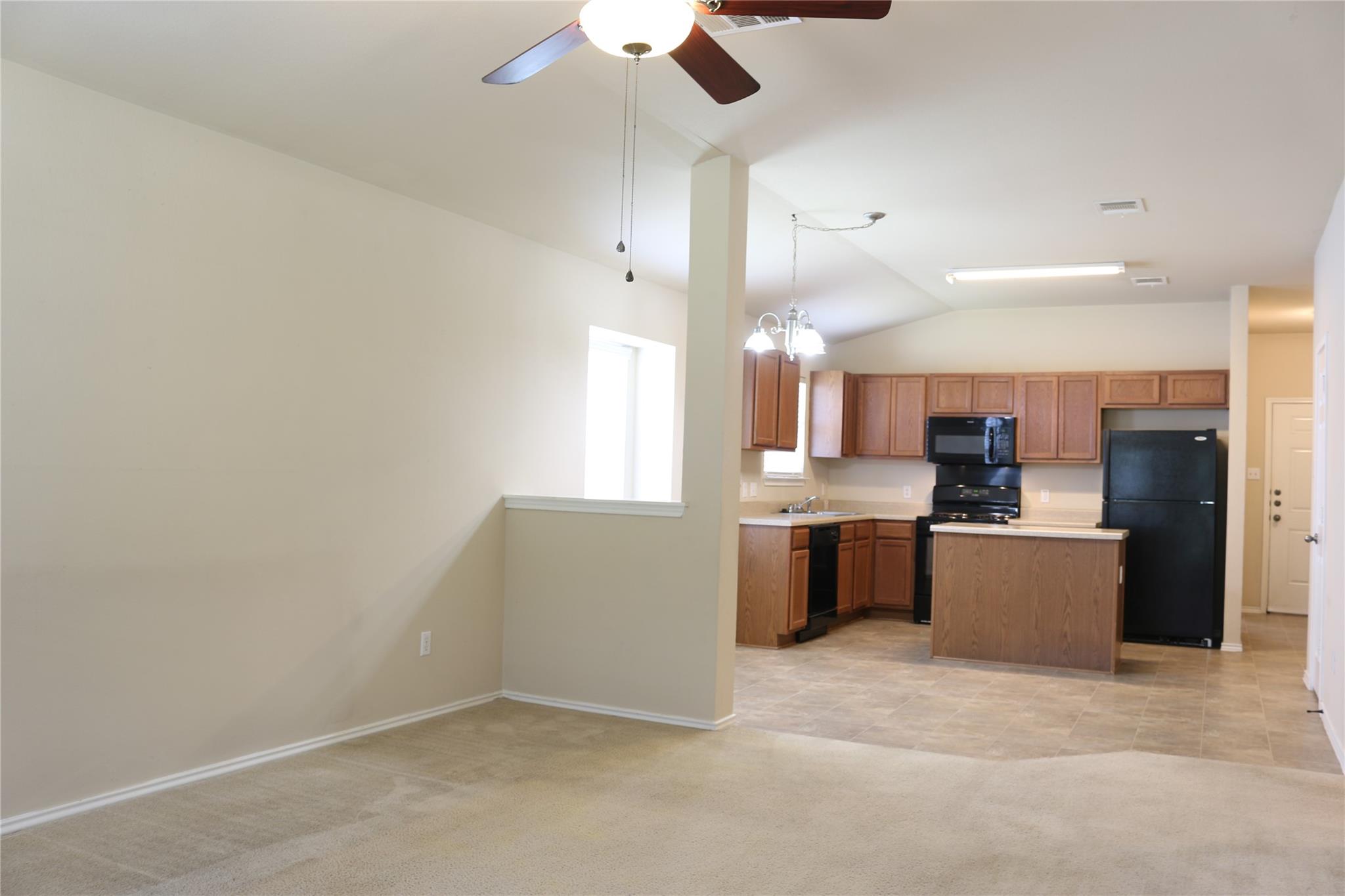 2855 Shadowpoint Cv, Round Rock, TX 78665