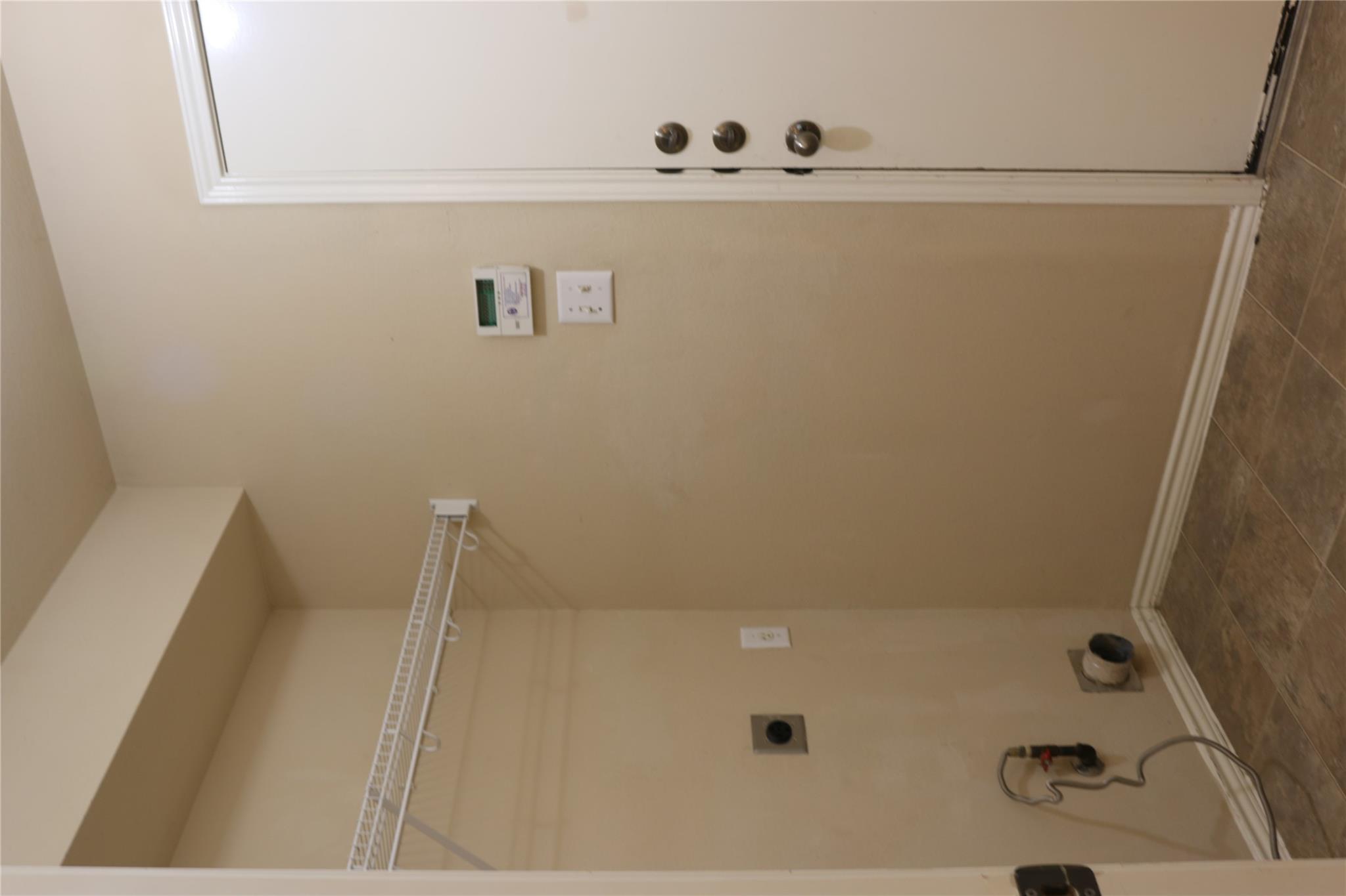 2855 Shadowpoint Cv, Round Rock, TX 78665