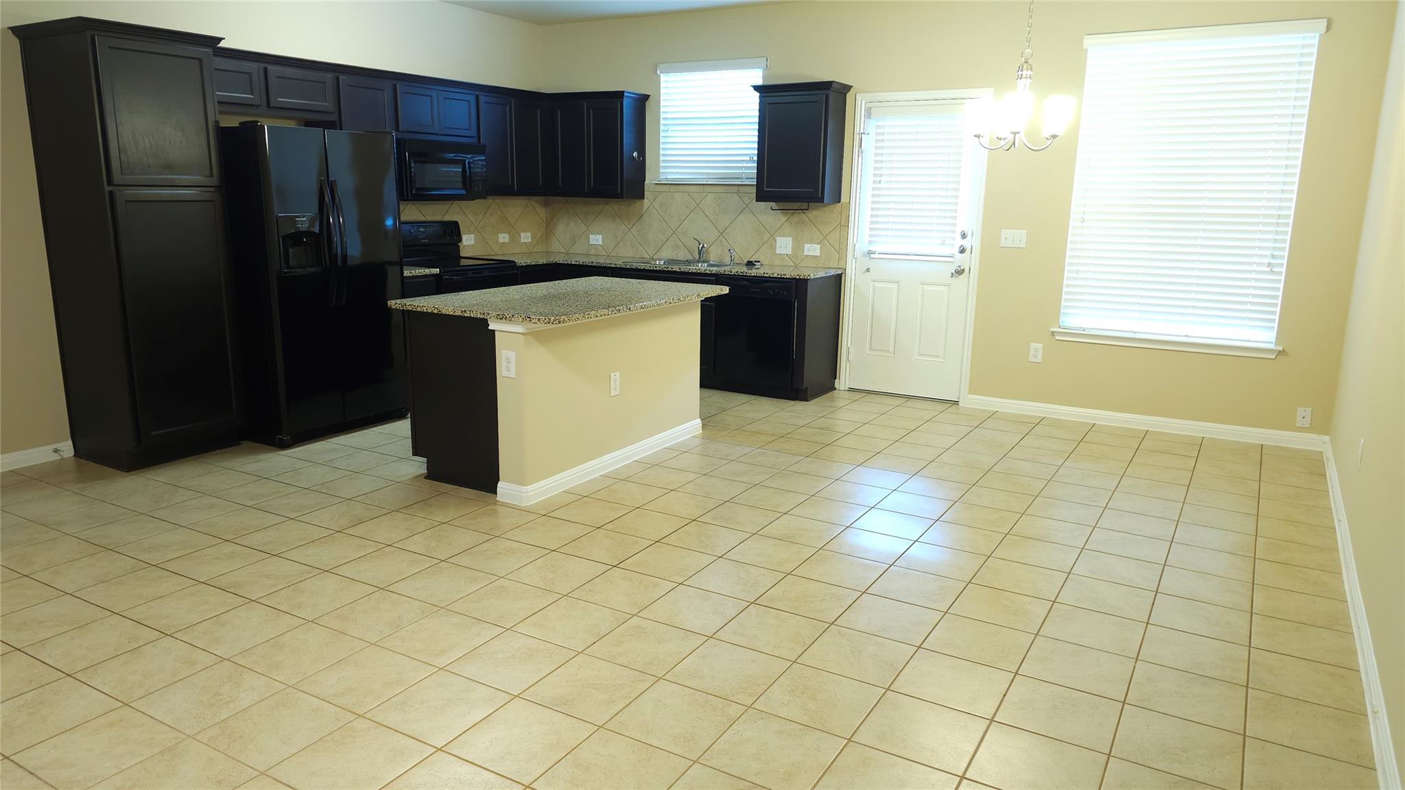 617 Katmai Cir, Pflugerville, TX 78660