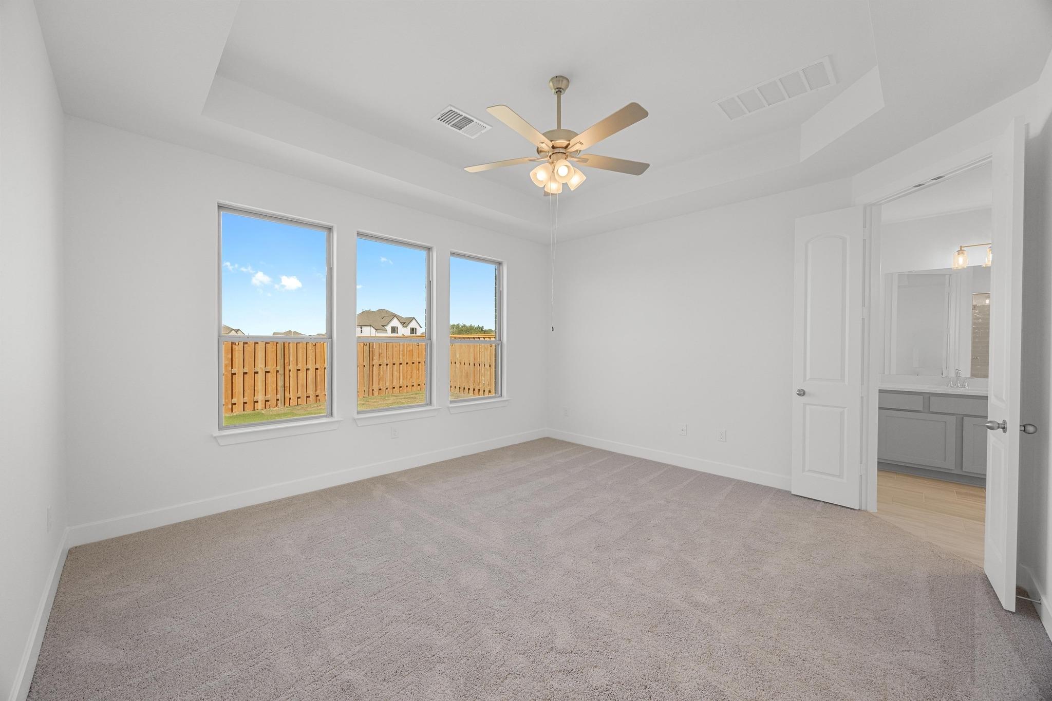 125 Emerald Grove Dr, Georgetown, TX 78633