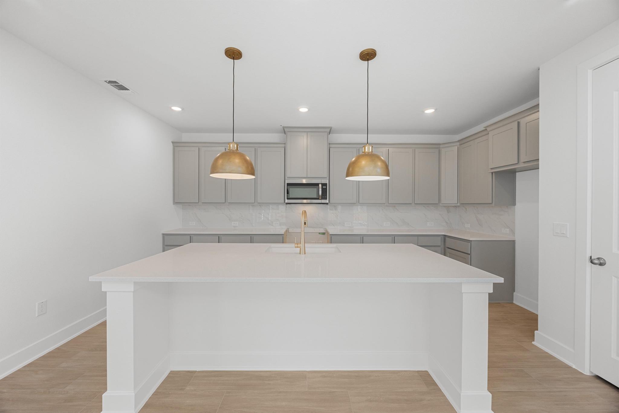 125 Emerald Grove Dr, Georgetown, TX 78633