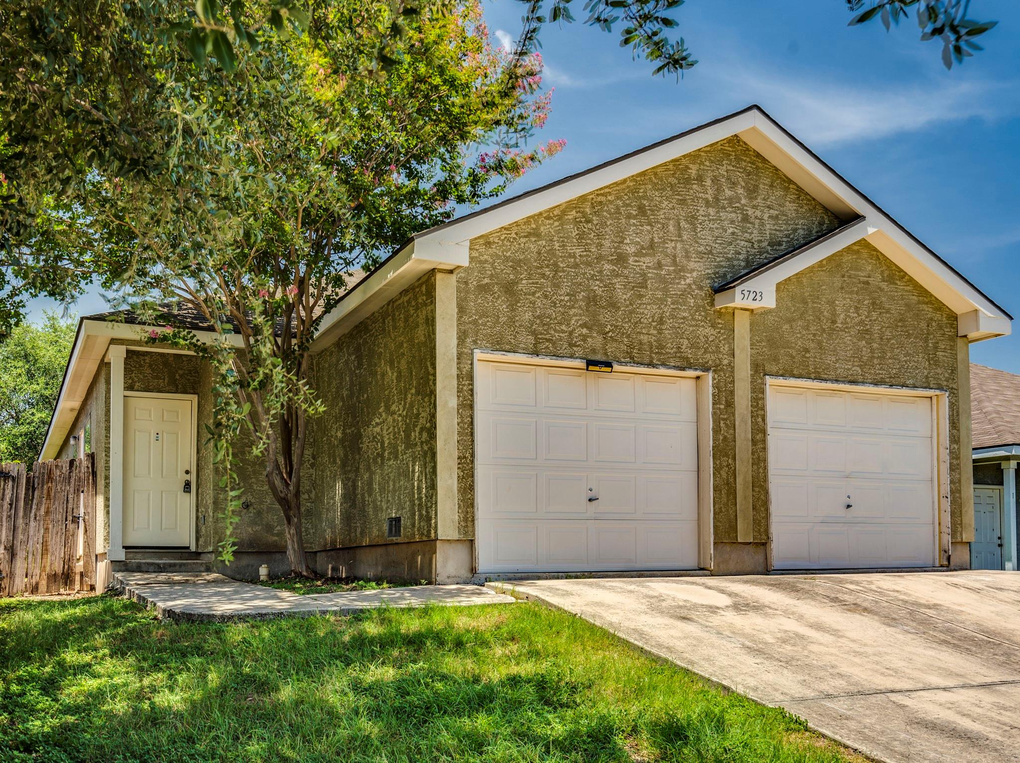 5723 Golf Hts, San Antonio, TX 78244