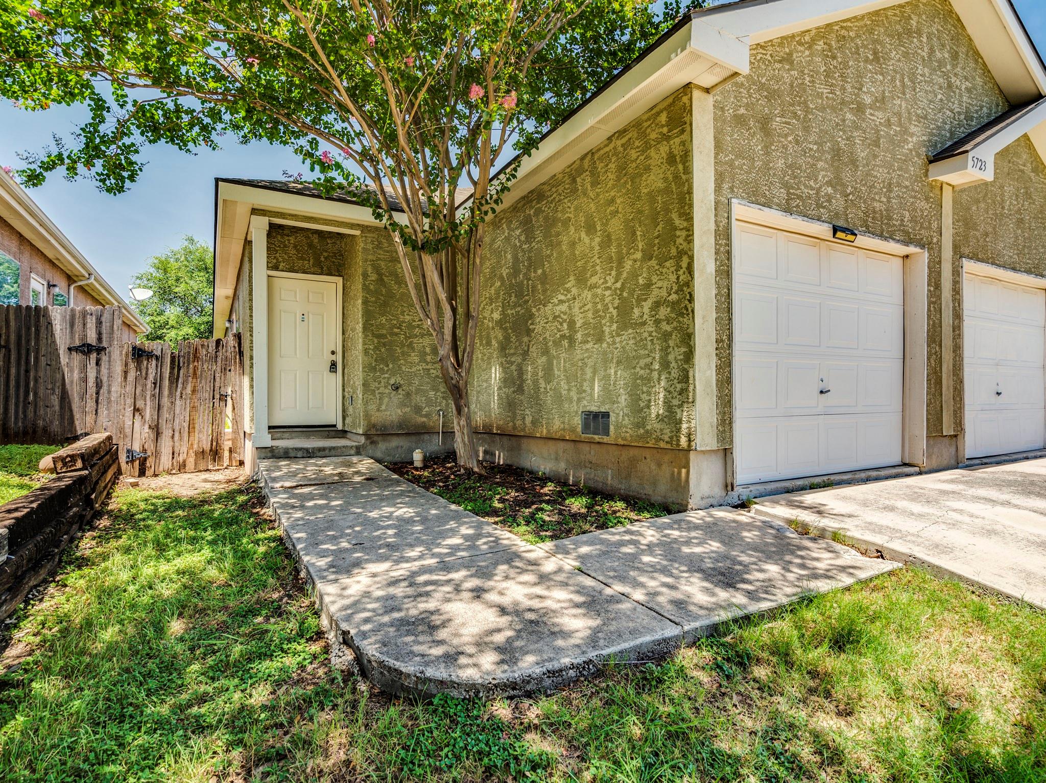 5723 Golf Hts, San Antonio, TX 78244