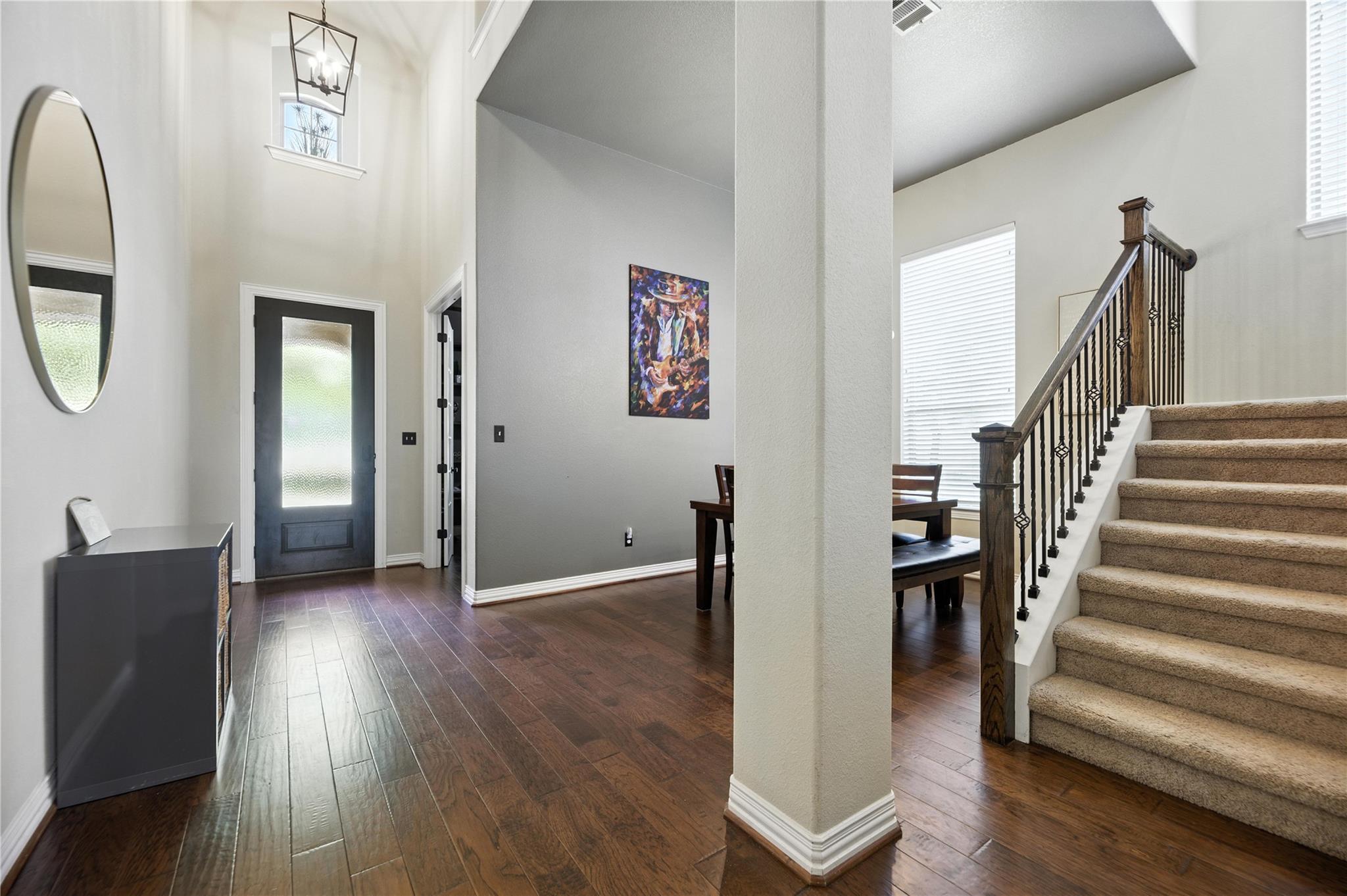 5305 Green Thread Trl, Spicewood, TX 78669