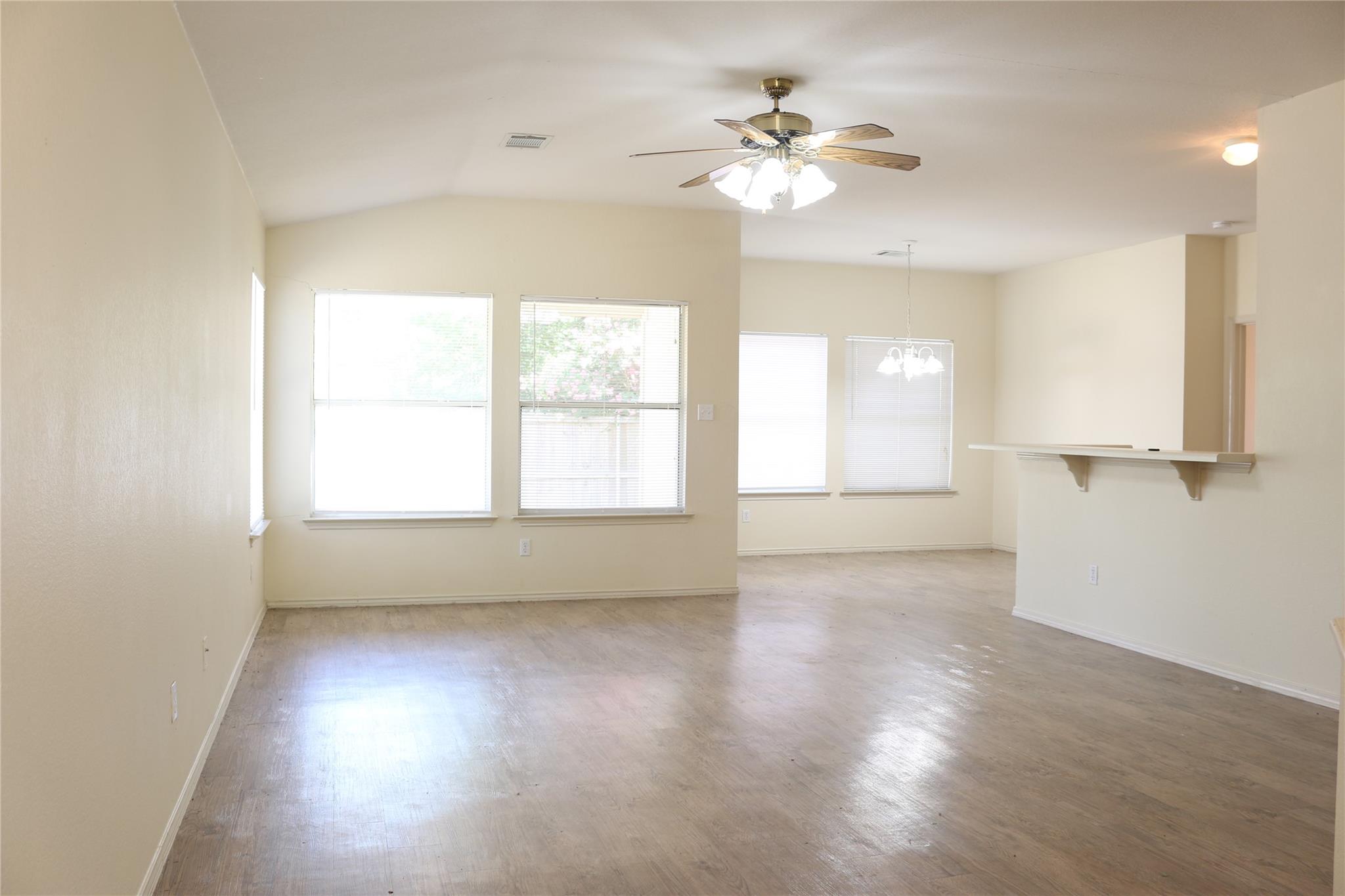 701 Johnny Bench, Round Rock, TX 78665