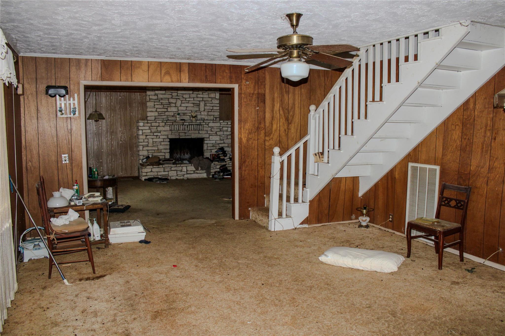 1084 County Road 120, Giddings, TX 78942