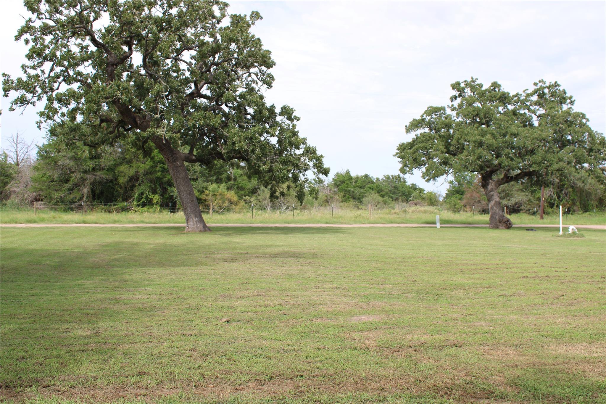 1084 County Road 120, Giddings, TX 78942