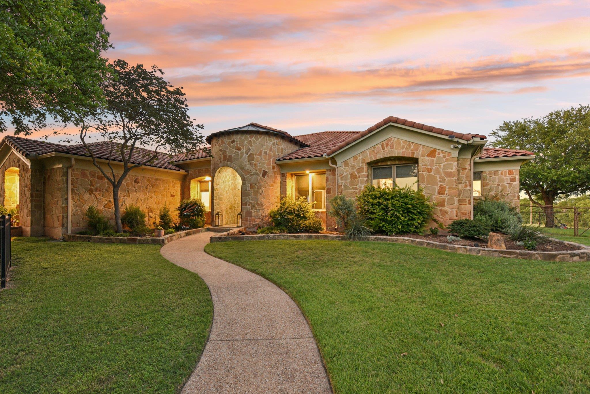 1995 County Road 103, Georgetown, TX 78626