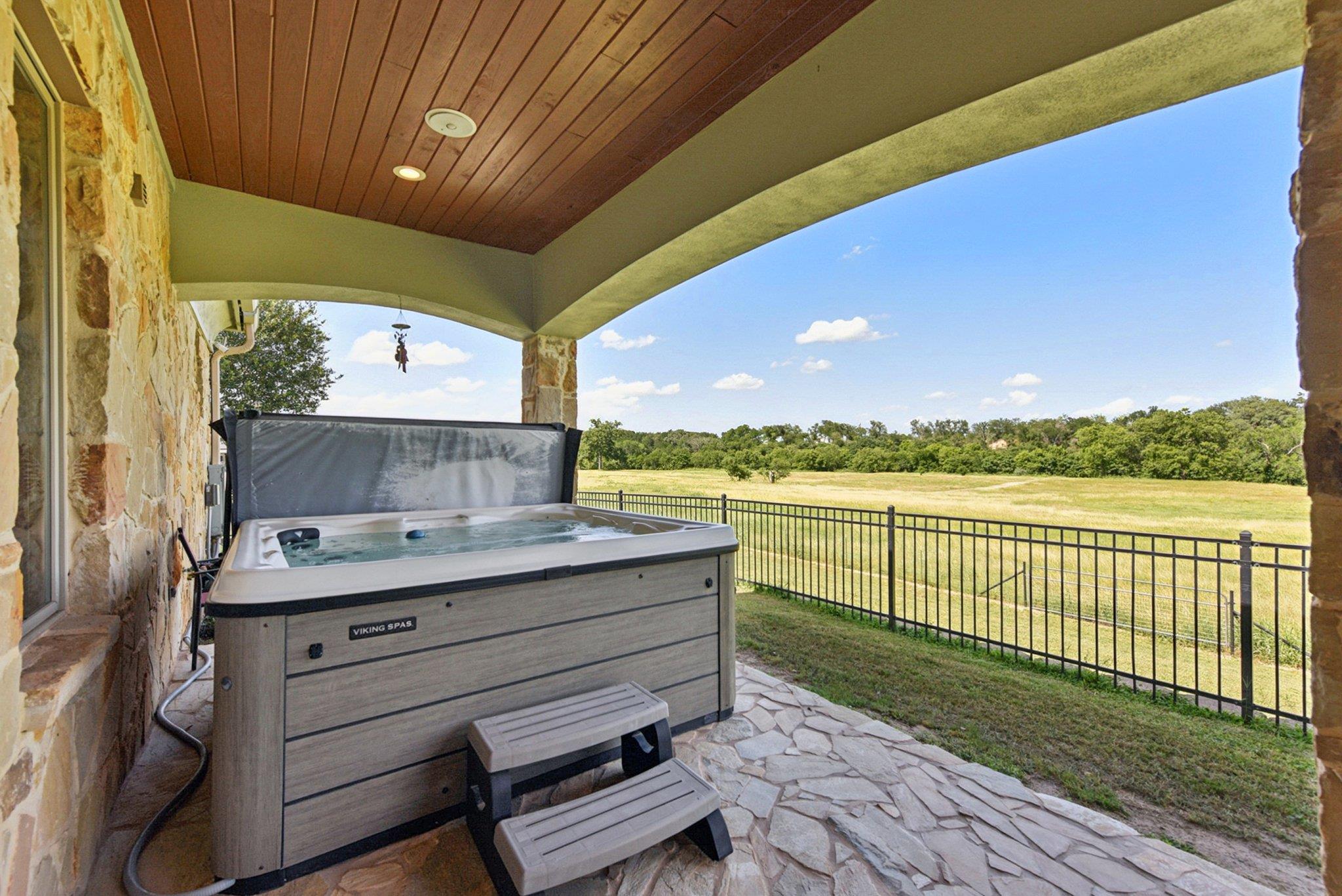 1995 County Road 103, Georgetown, TX 78626