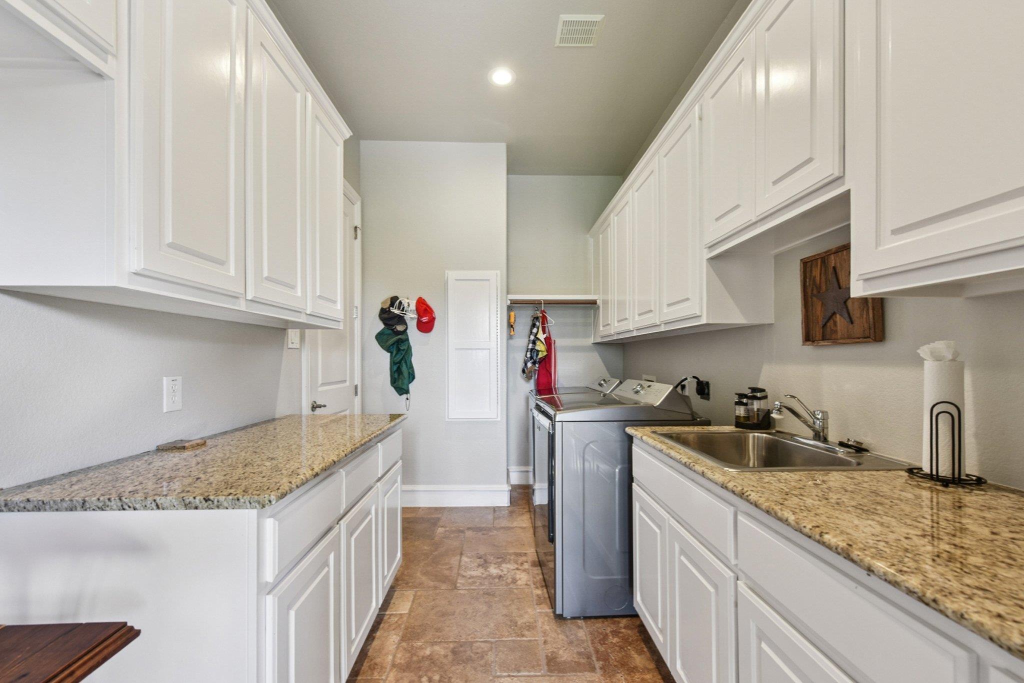 1995 County Road 103, Georgetown, TX 78626