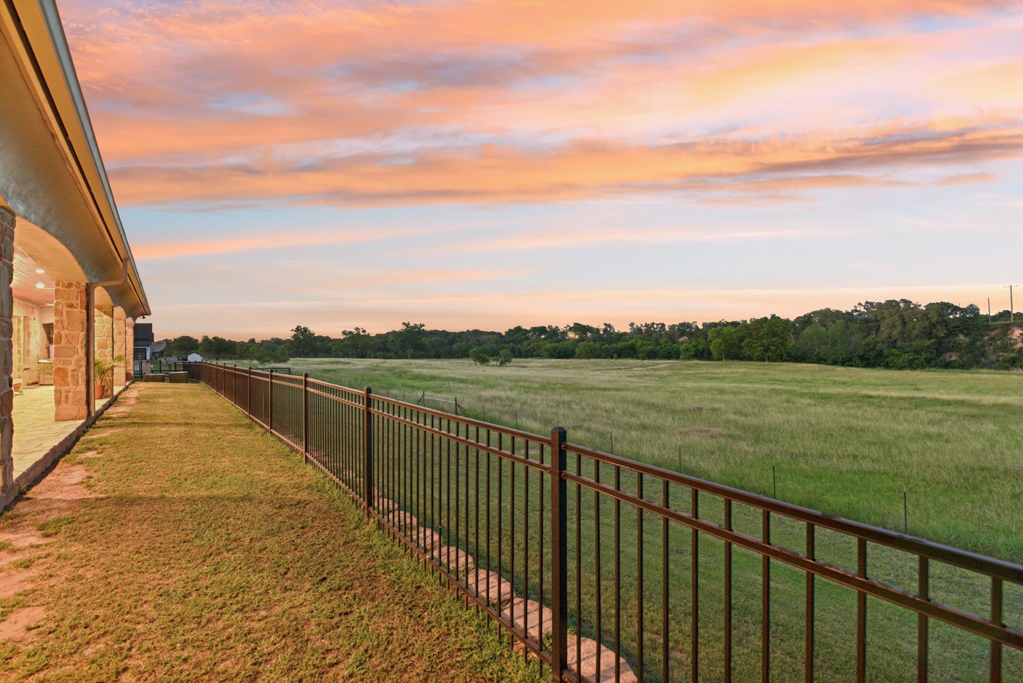 1995 County Road 103, Georgetown, TX 78626