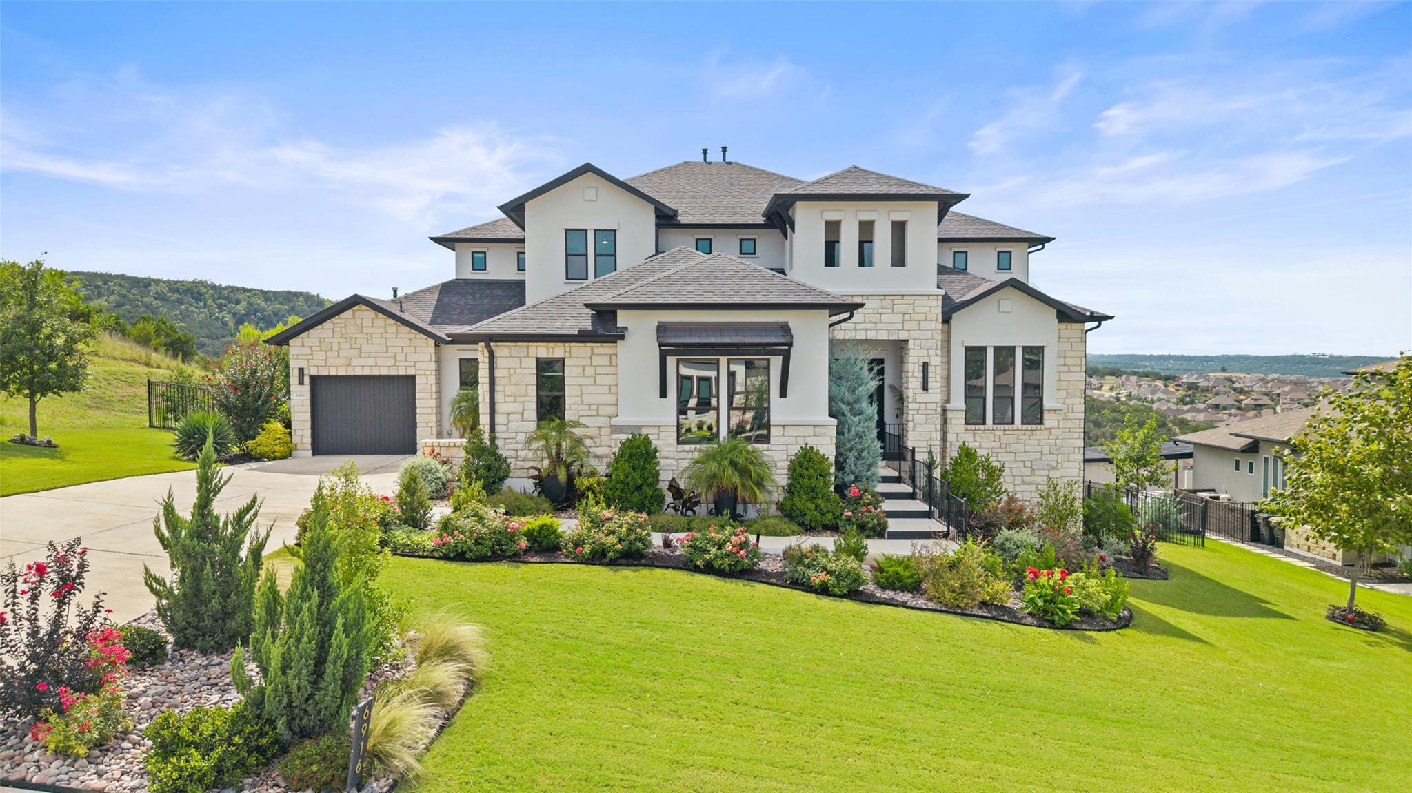 6916 Davenport Divide Rd, Austin, TX 78738