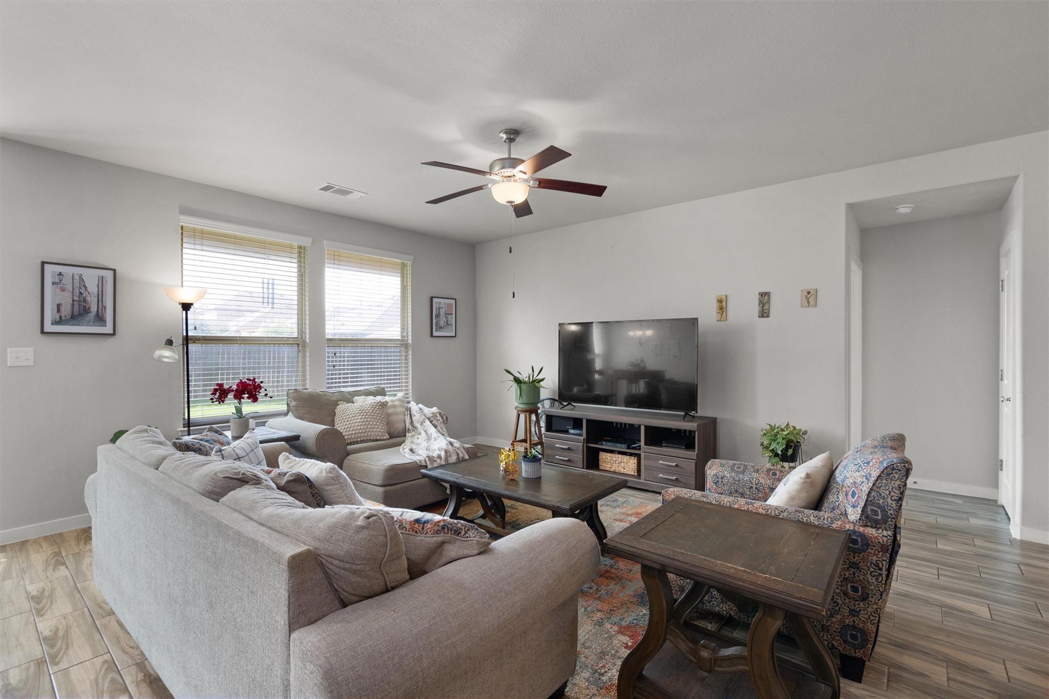 179 Knots Lndg, Kyle, TX 78640