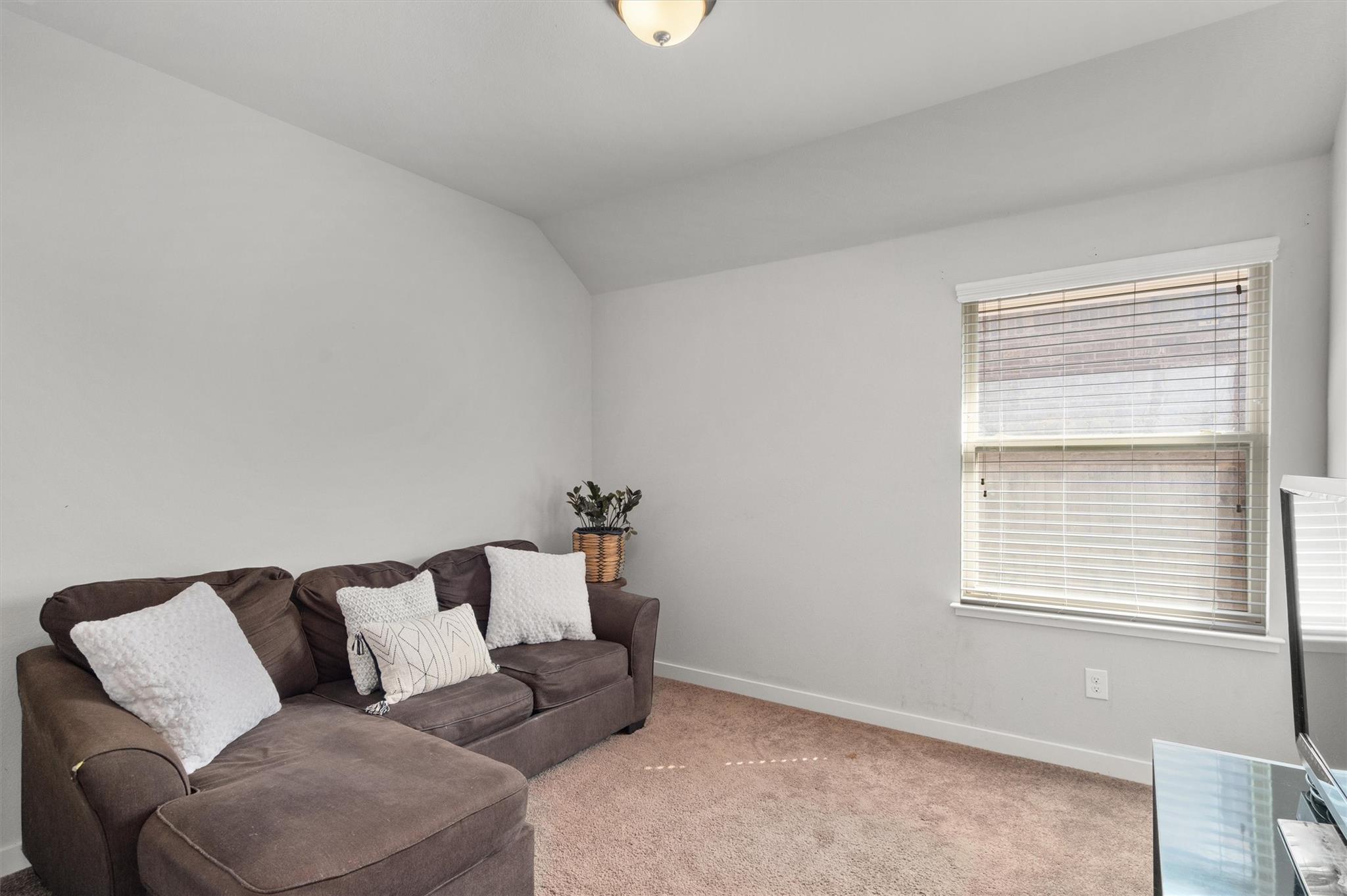 179 Knots Lndg, Kyle, TX 78640