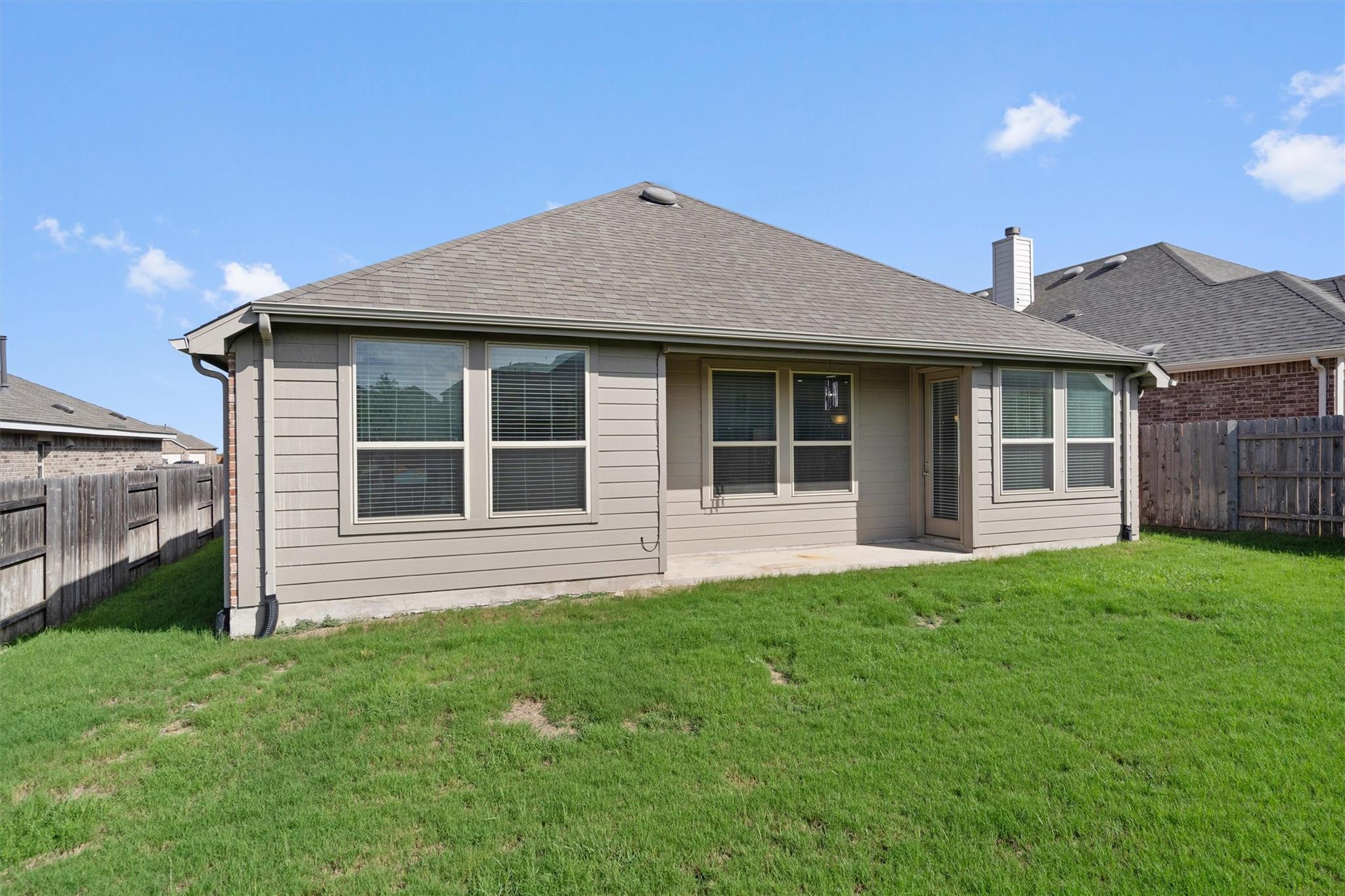 179 Knots Lndg, Kyle, TX 78640