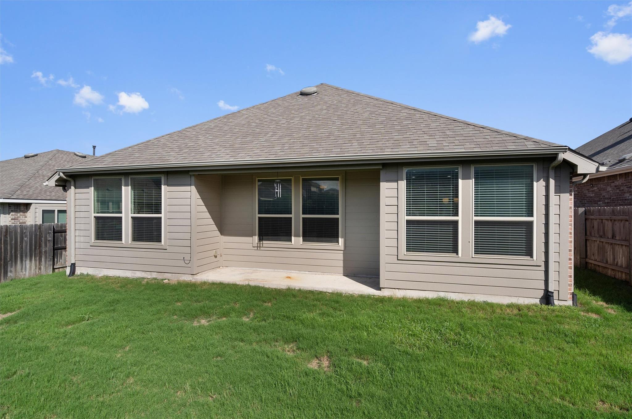 179 Knots Lndg, Kyle, TX 78640