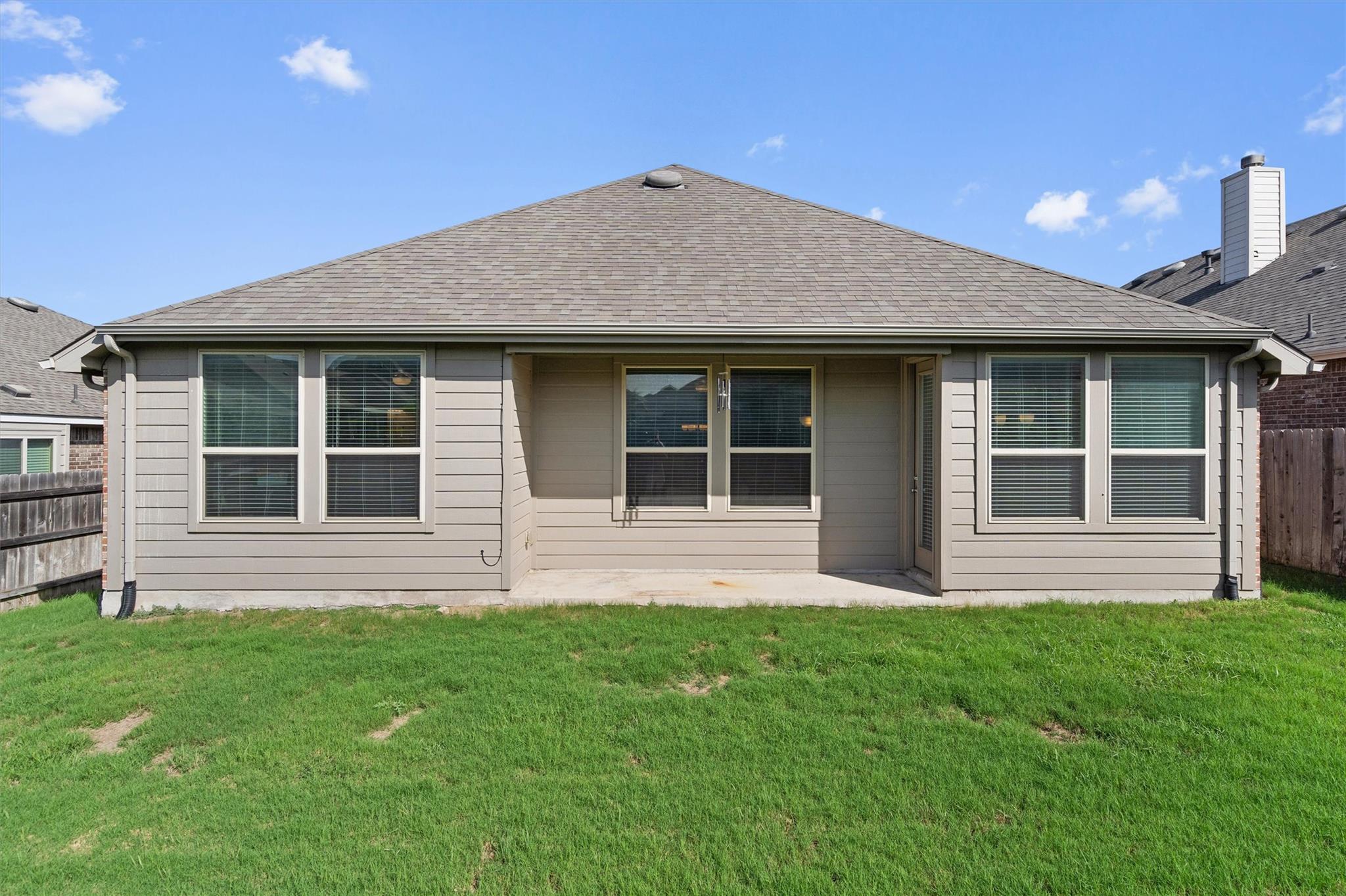 179 Knots Lndg, Kyle, TX 78640