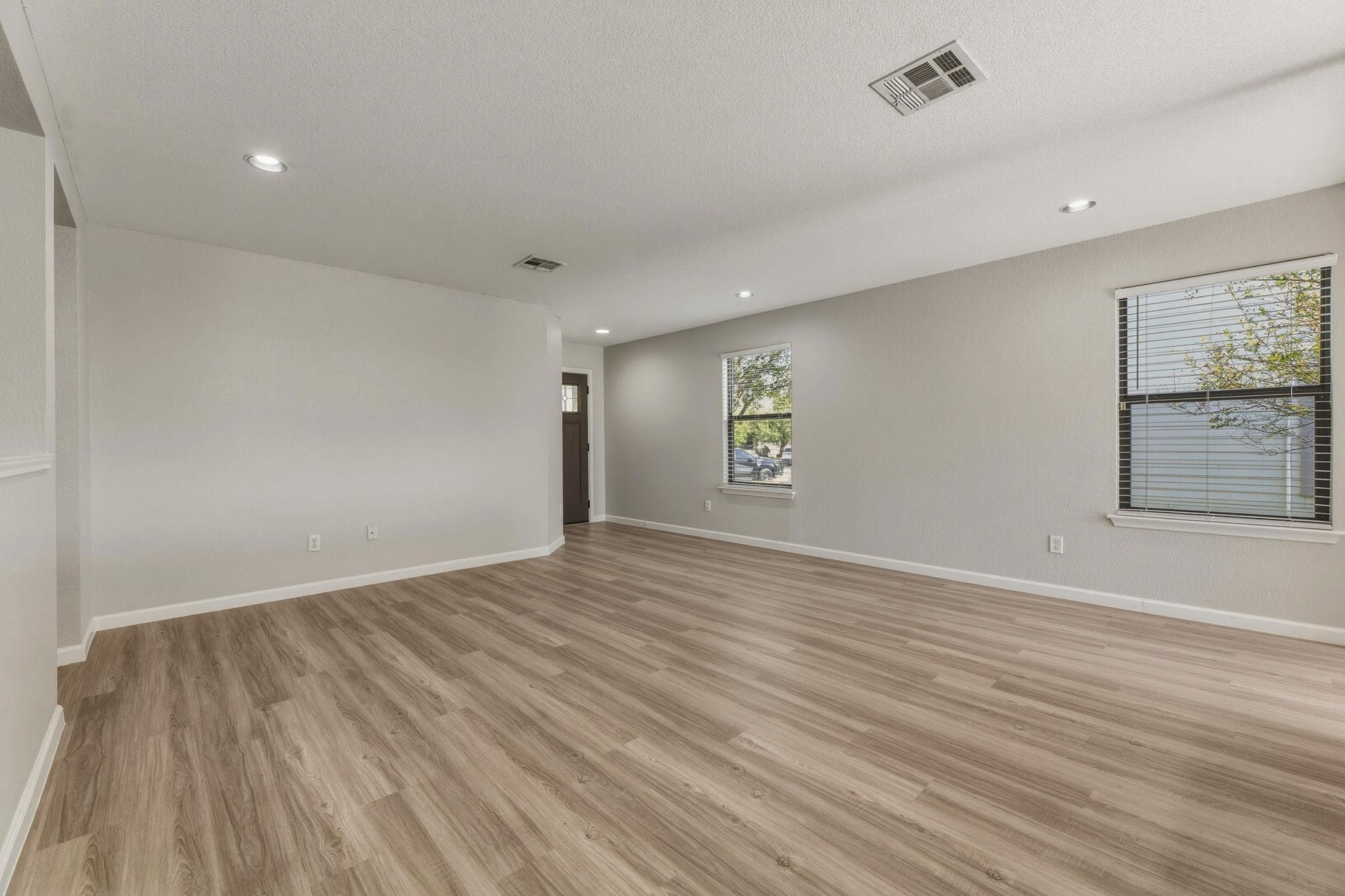 4209 Glacier Point Cv, Taylor, TX 76574