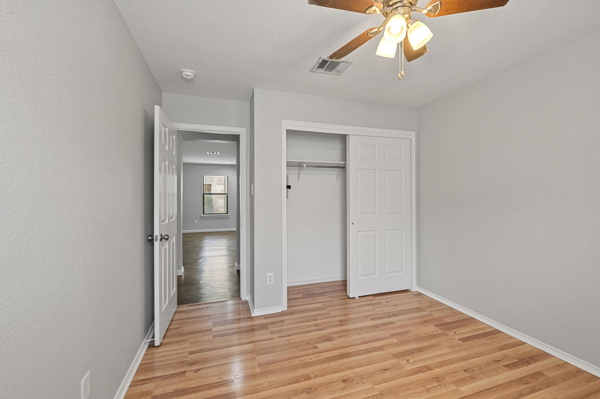 4209 Glacier Point Cv, Taylor, TX 76574