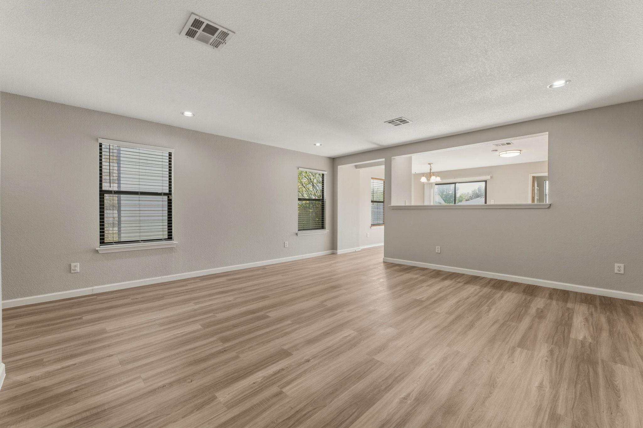 4209 Glacier Point Cv, Taylor, TX 76574