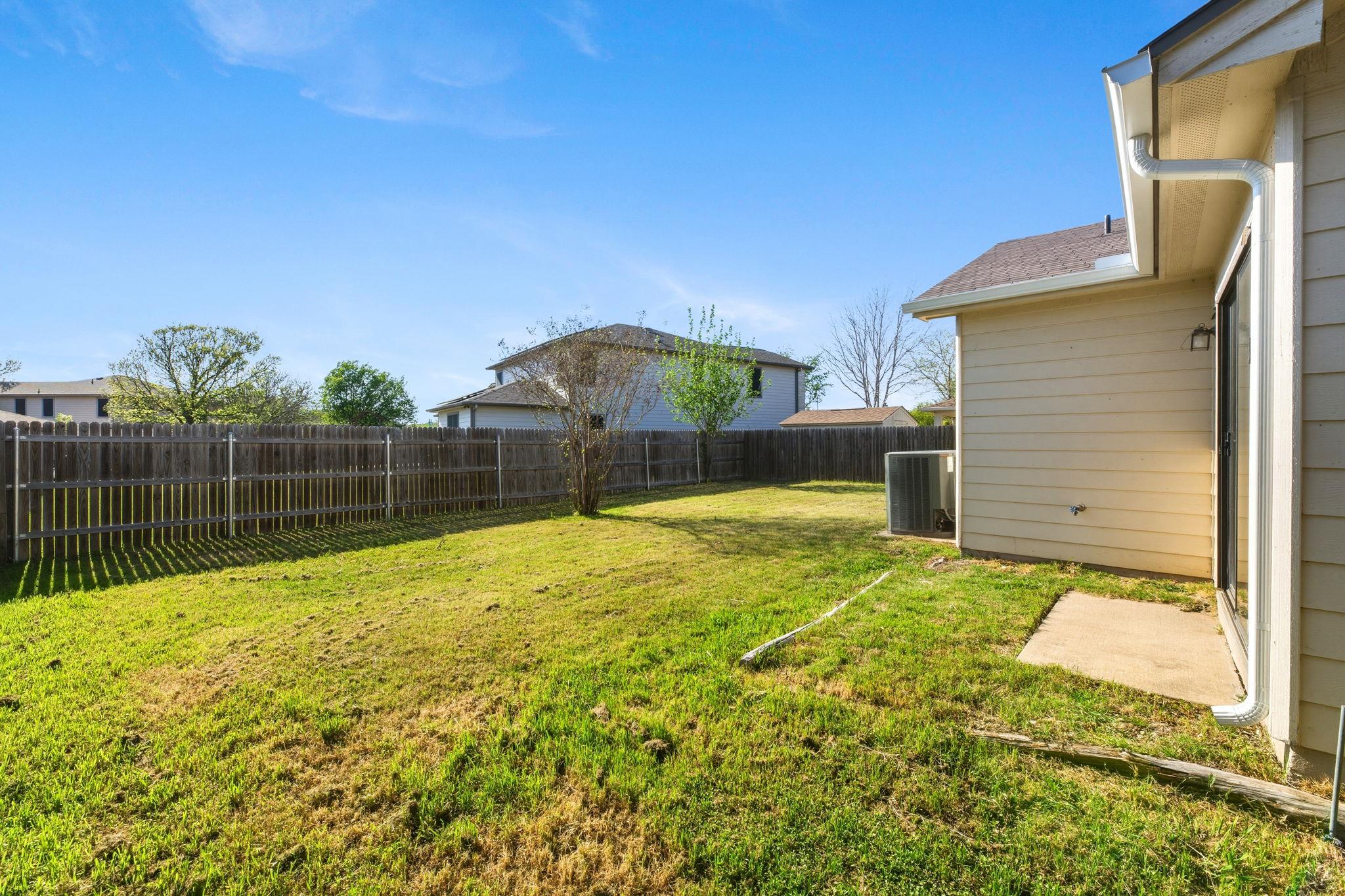 4209 Glacier Point Cv, Taylor, TX 76574