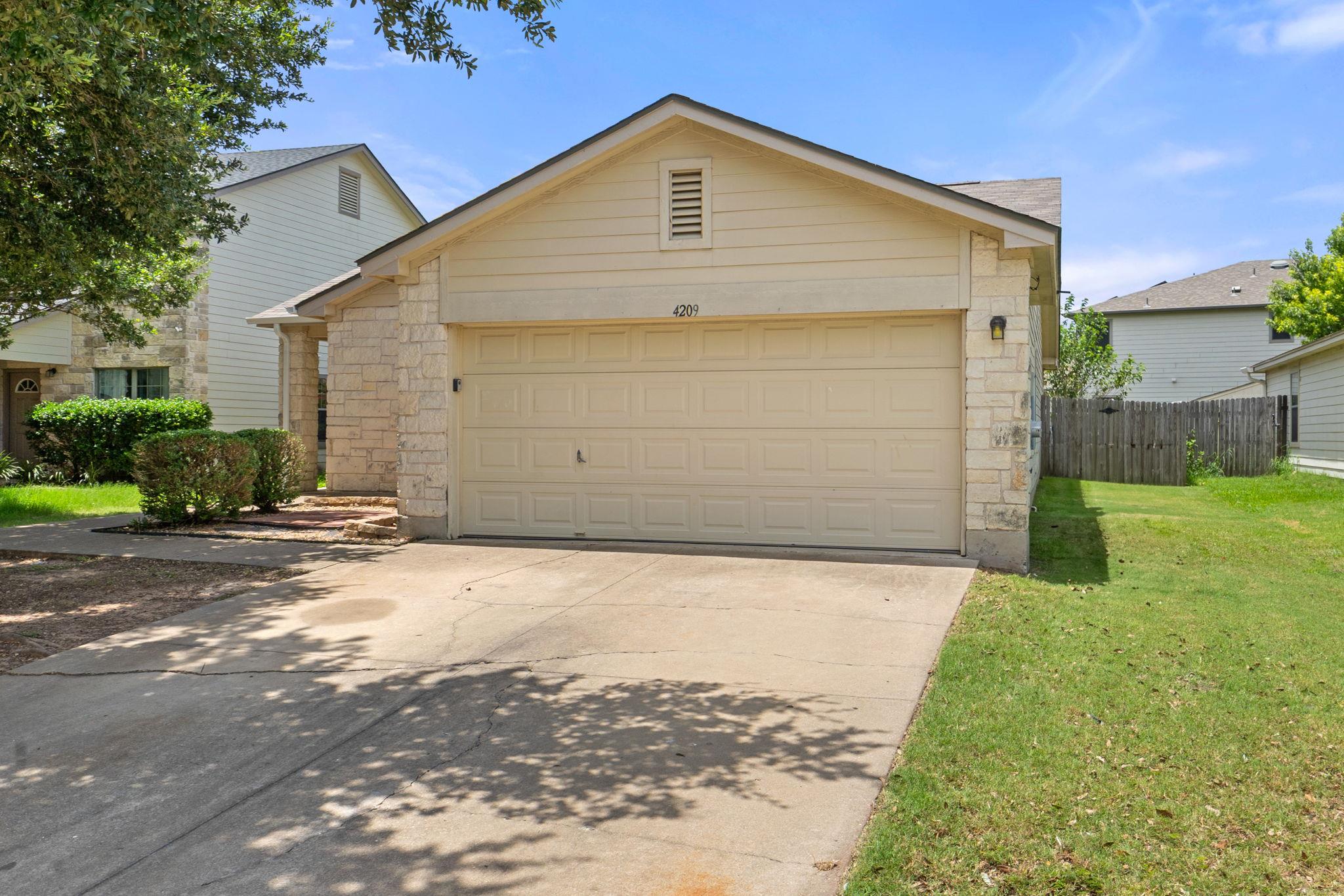 4209 Glacier Point Cv, Taylor, TX 76574