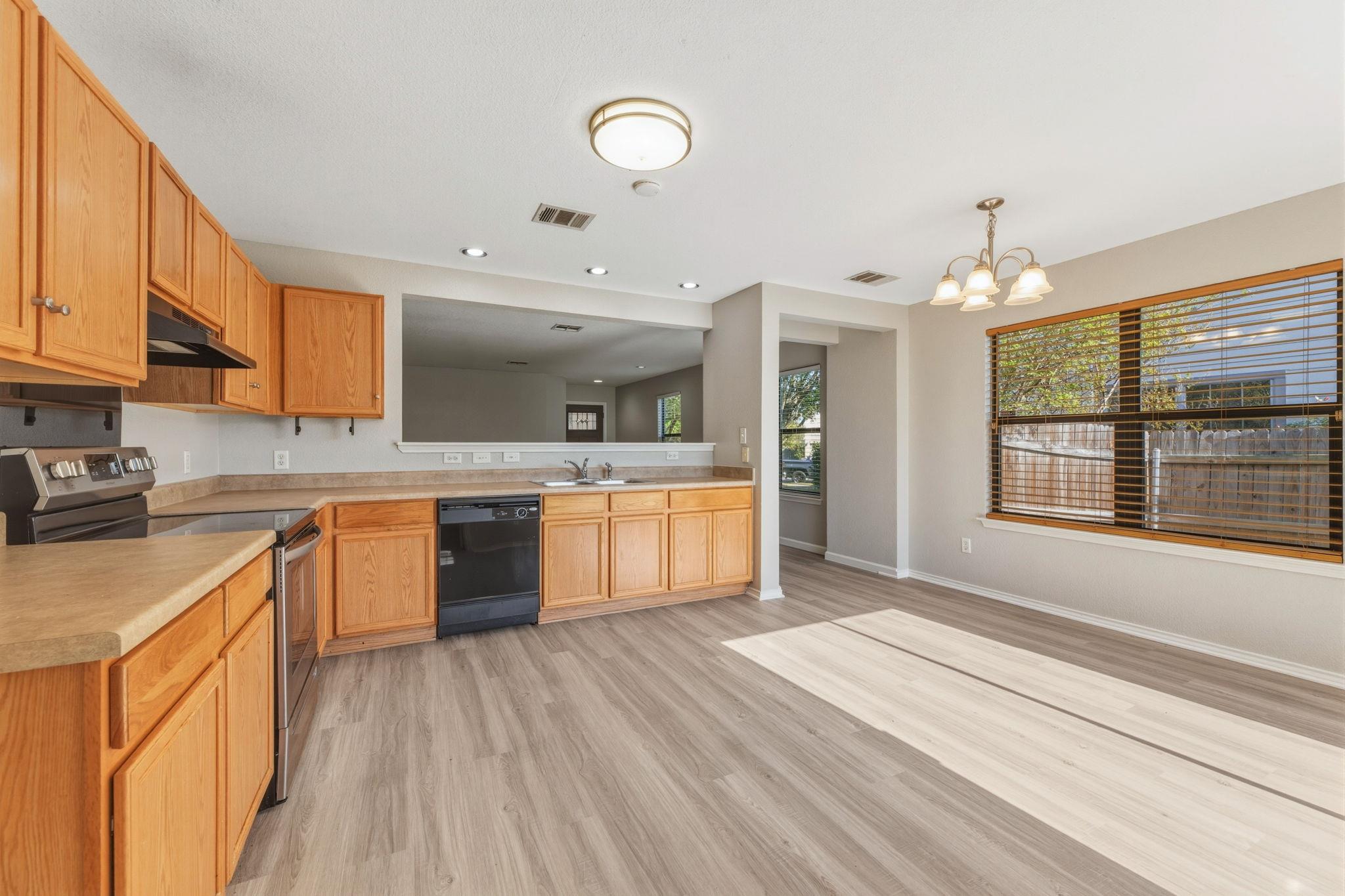 4209 Glacier Point Cv, Taylor, TX 76574