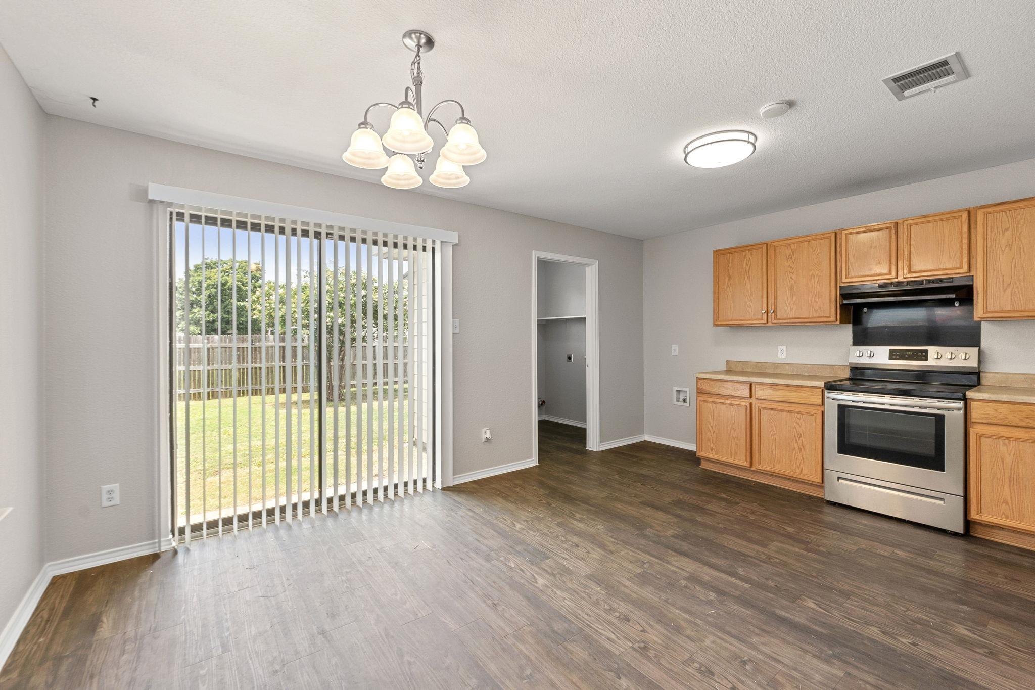 4209 Glacier Point Cv, Taylor, TX 76574