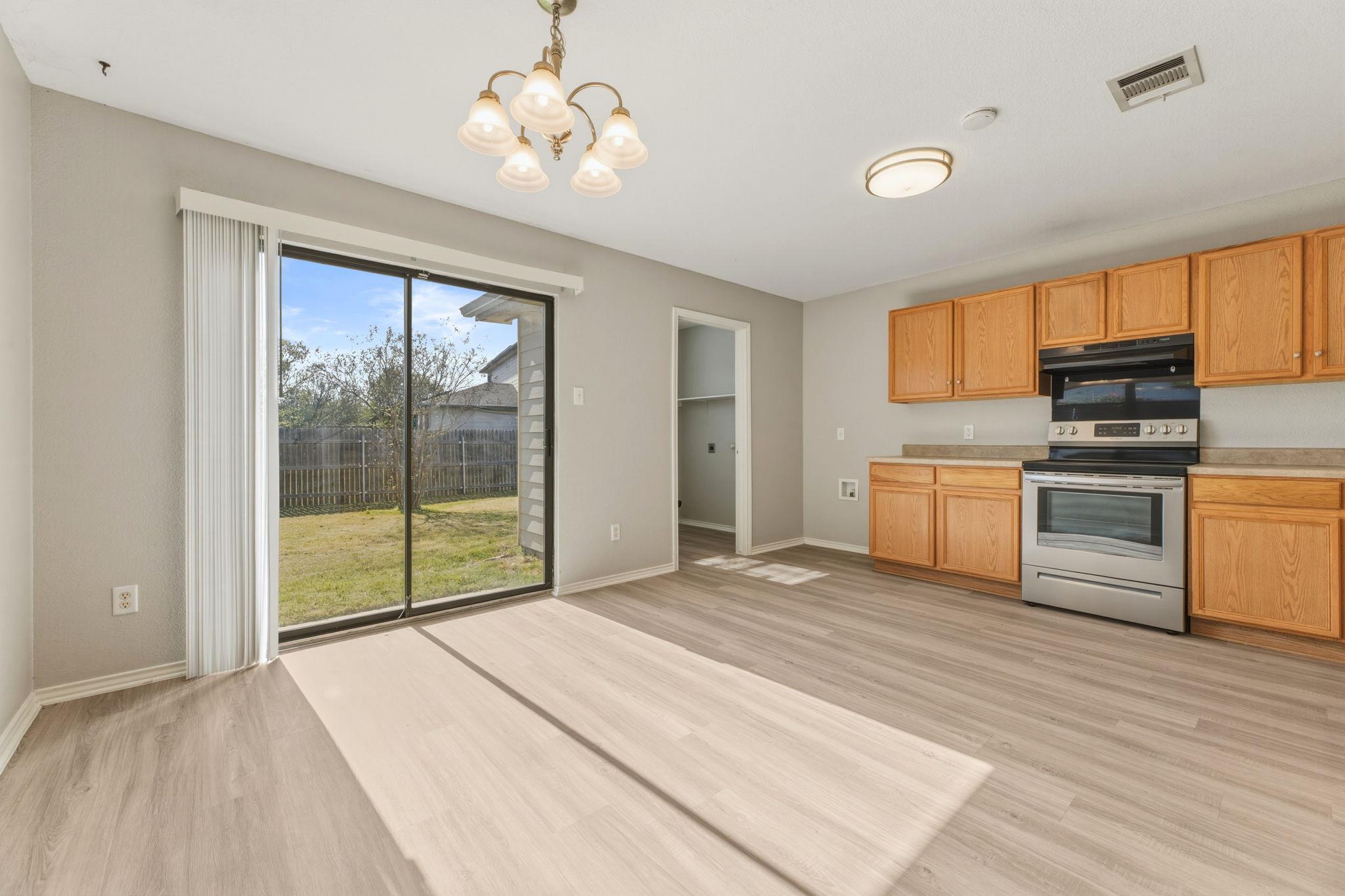 4209 Glacier Point Cv, Taylor, TX 76574