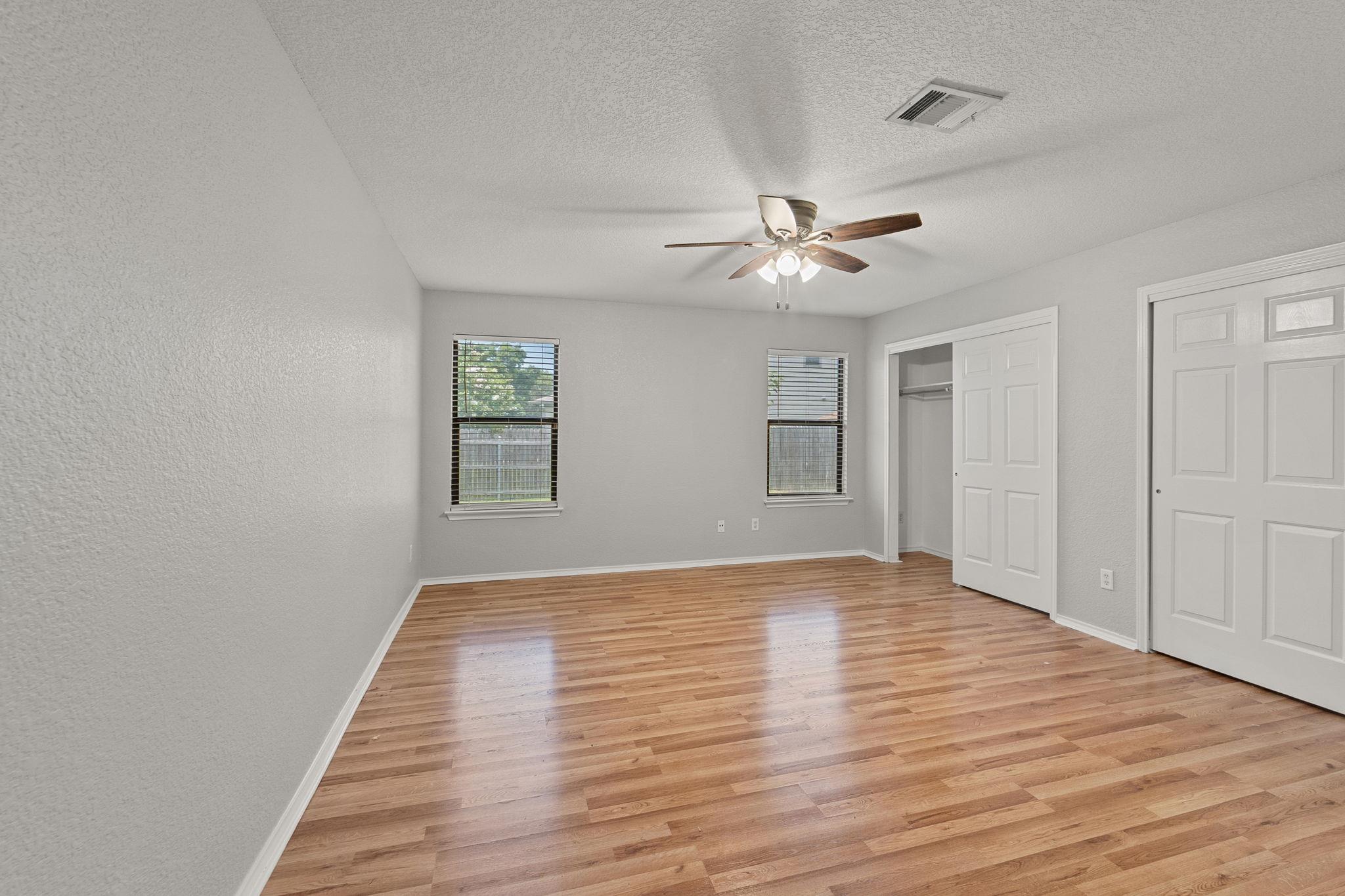 4209 Glacier Point Cv, Taylor, TX 76574