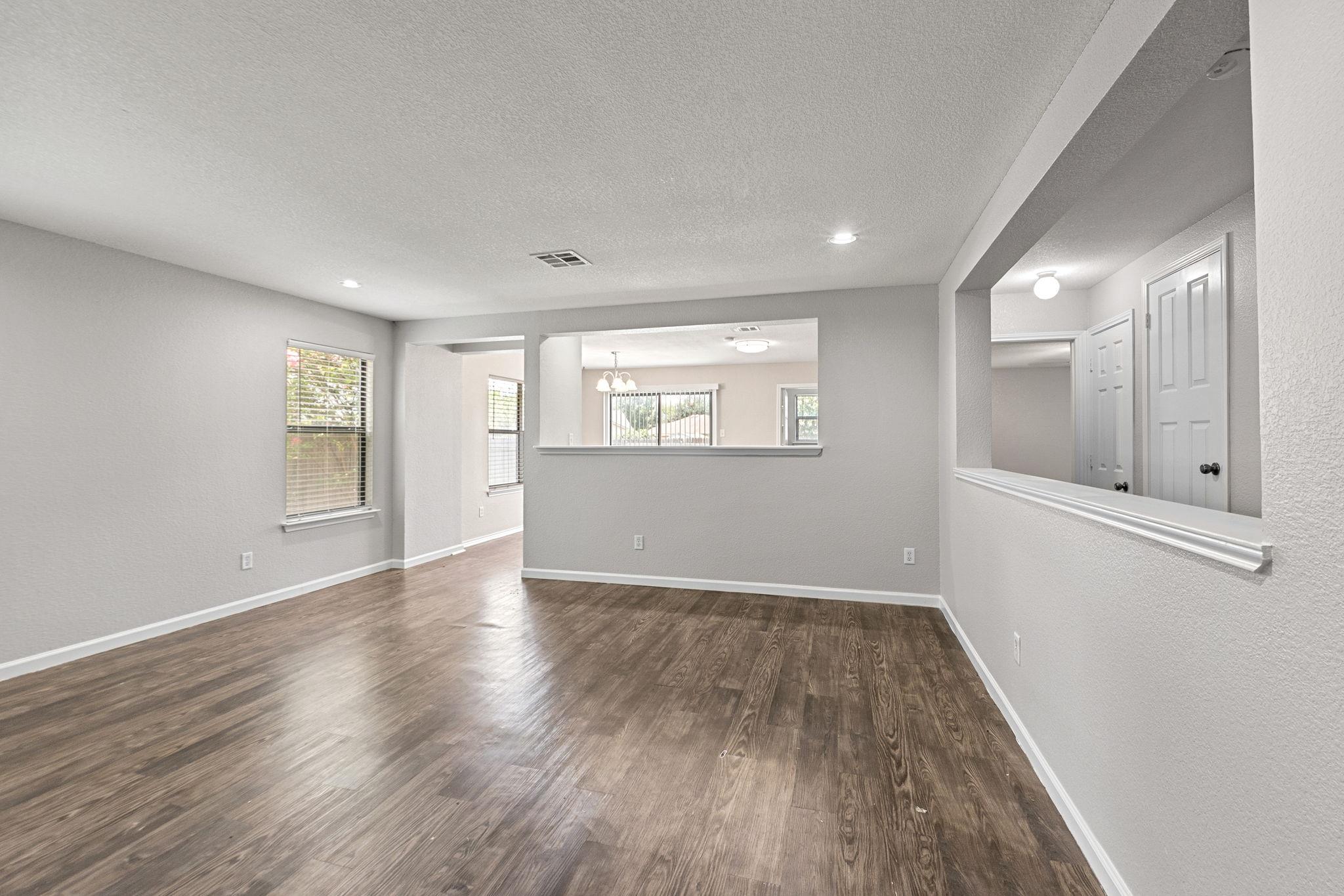 4209 Glacier Point Cv, Taylor, TX 76574