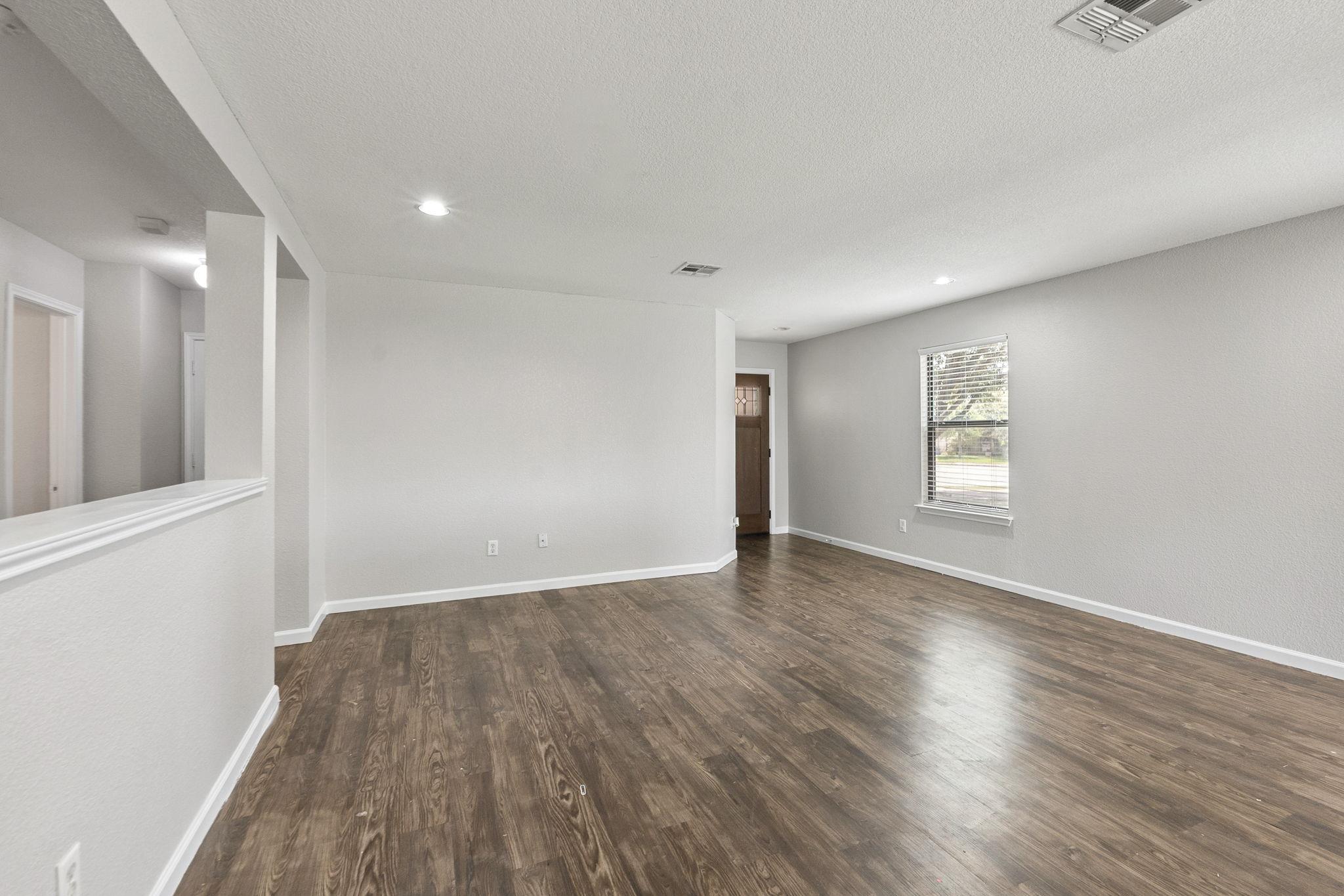 4209 Glacier Point Cv, Taylor, TX 76574