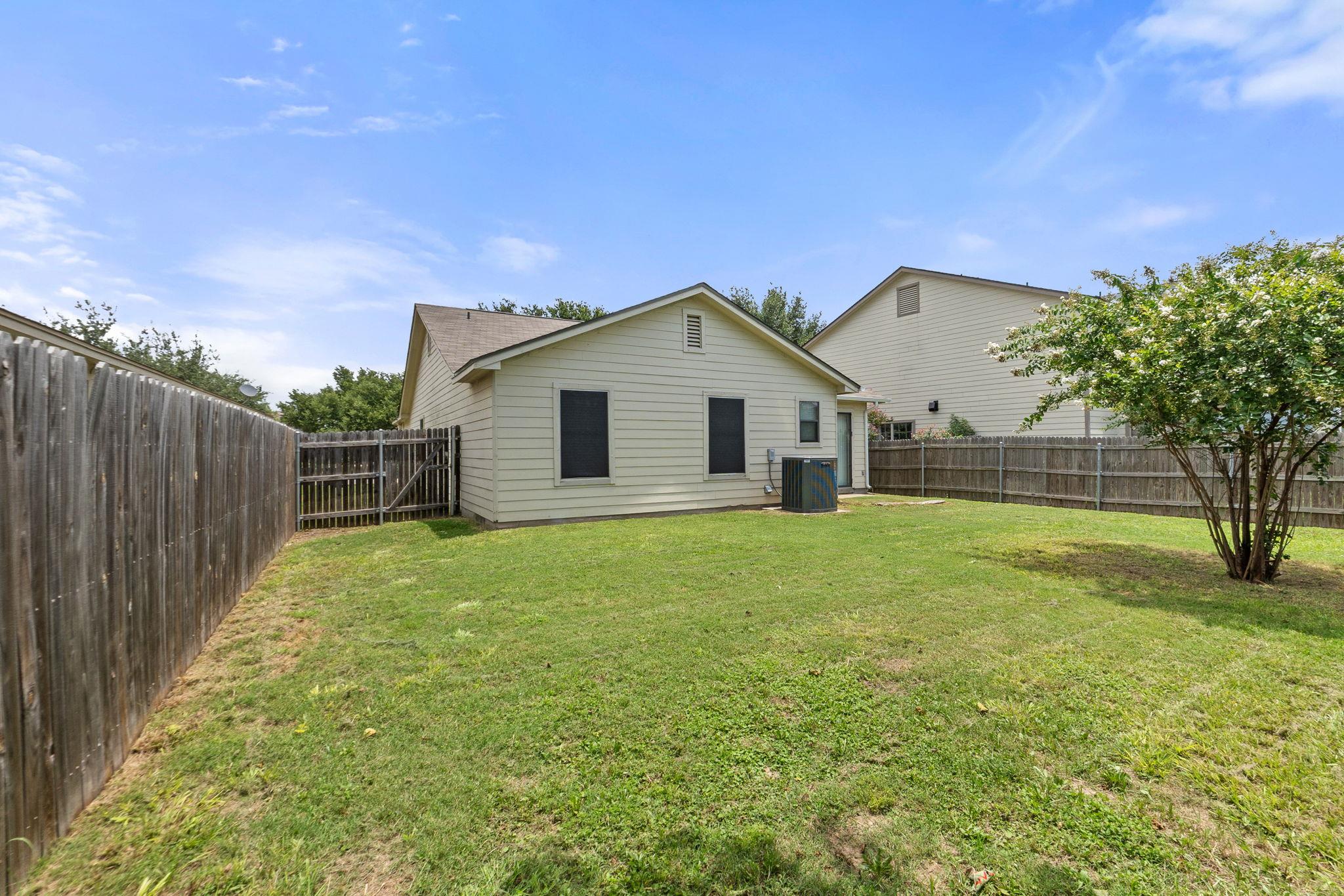 4209 Glacier Point Cv, Taylor, TX 76574