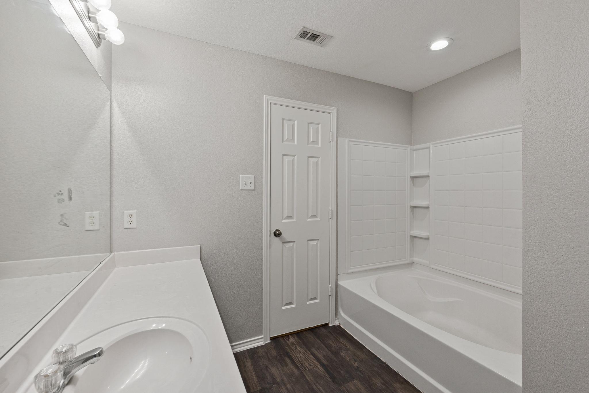 4209 Glacier Point Cv, Taylor, TX 76574