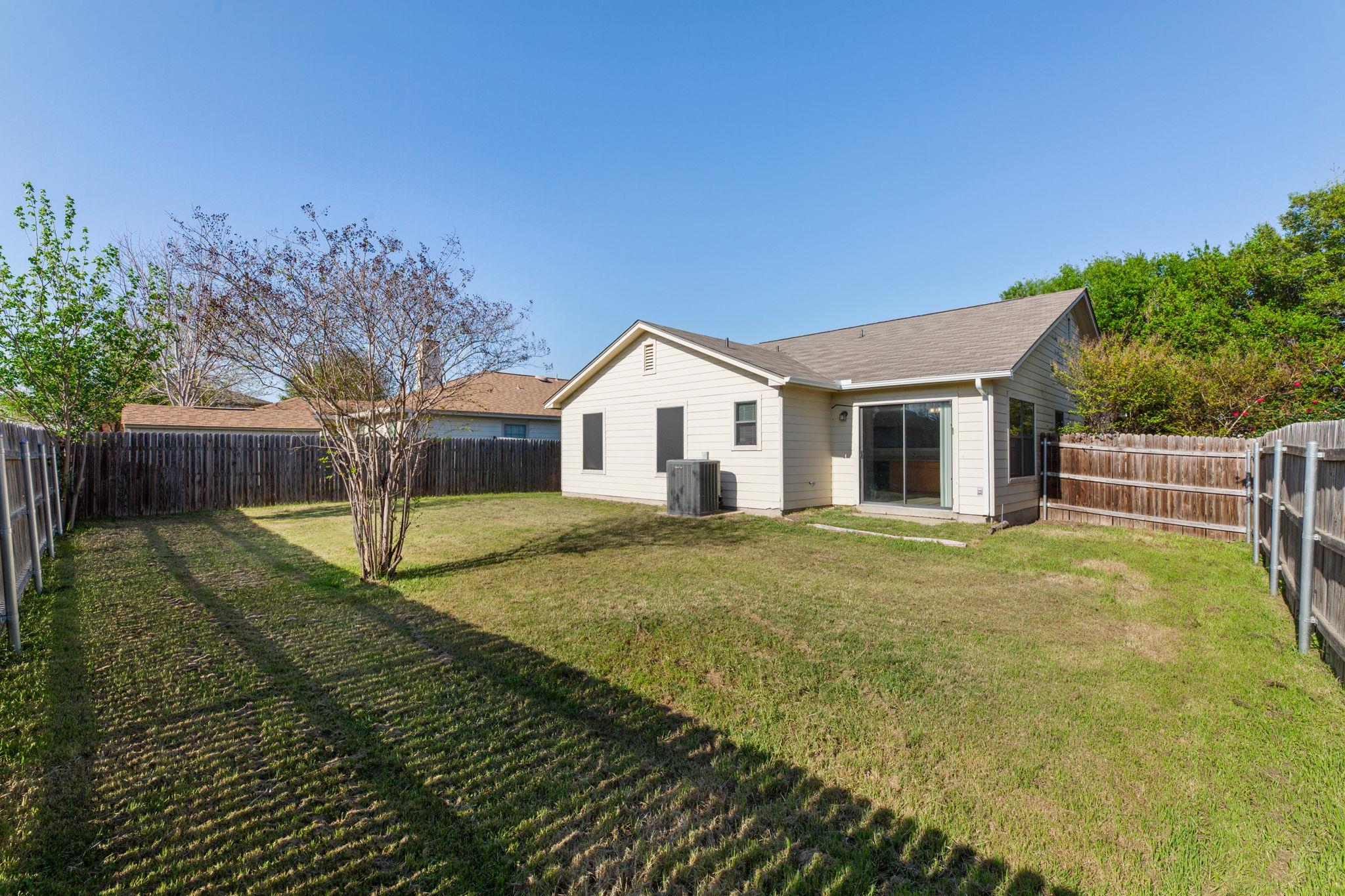 4209 Glacier Point Cv, Taylor, TX 76574