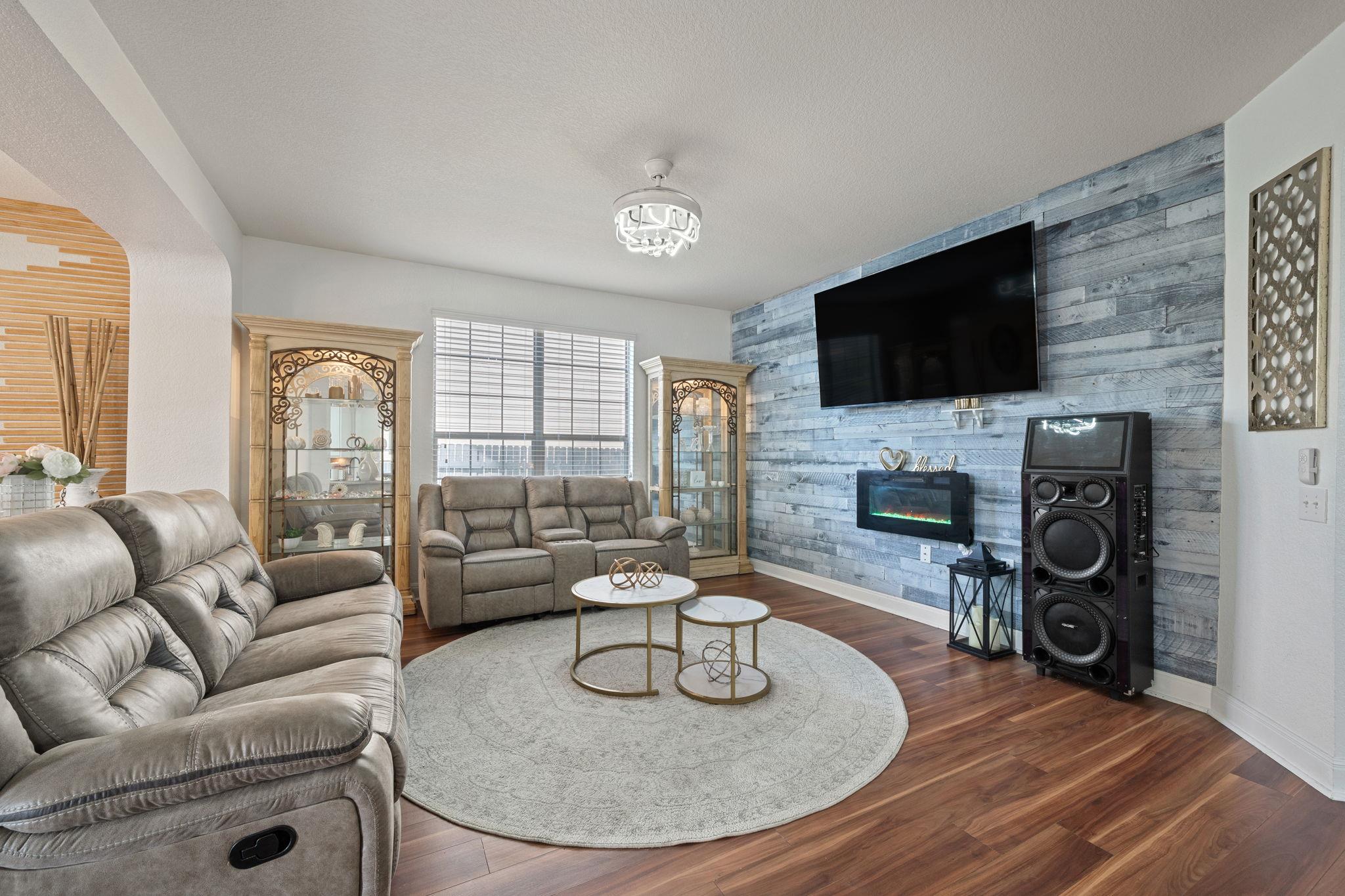 5816 Welsh Way, Del Valle, TX 78617