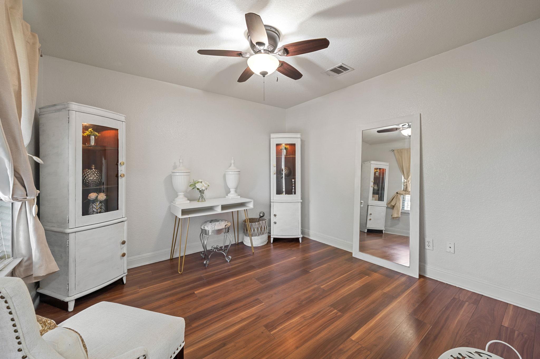 5816 Welsh Way, Del Valle, TX 78617