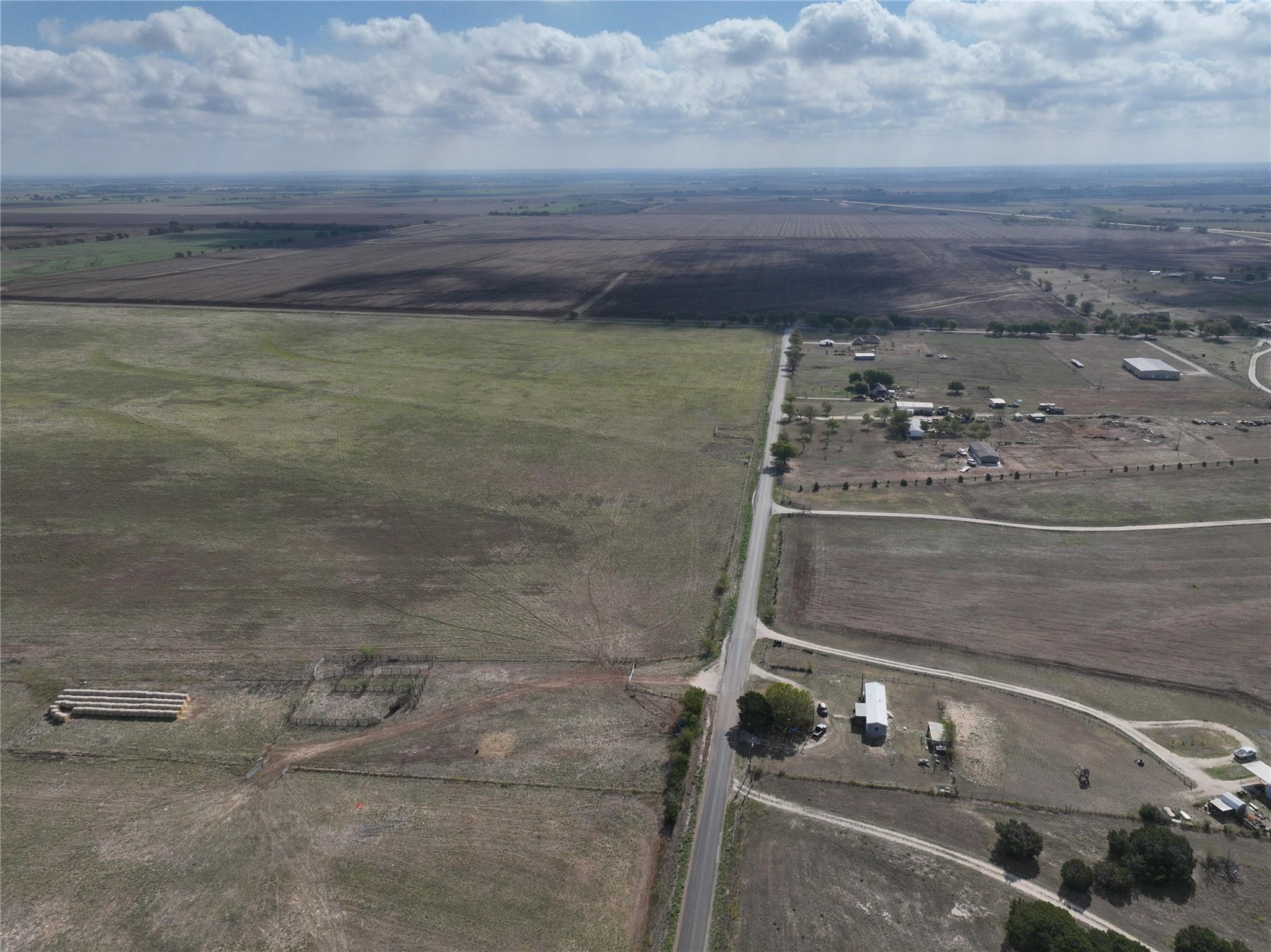 000 County Rd 269, Oglesby, TX 76561