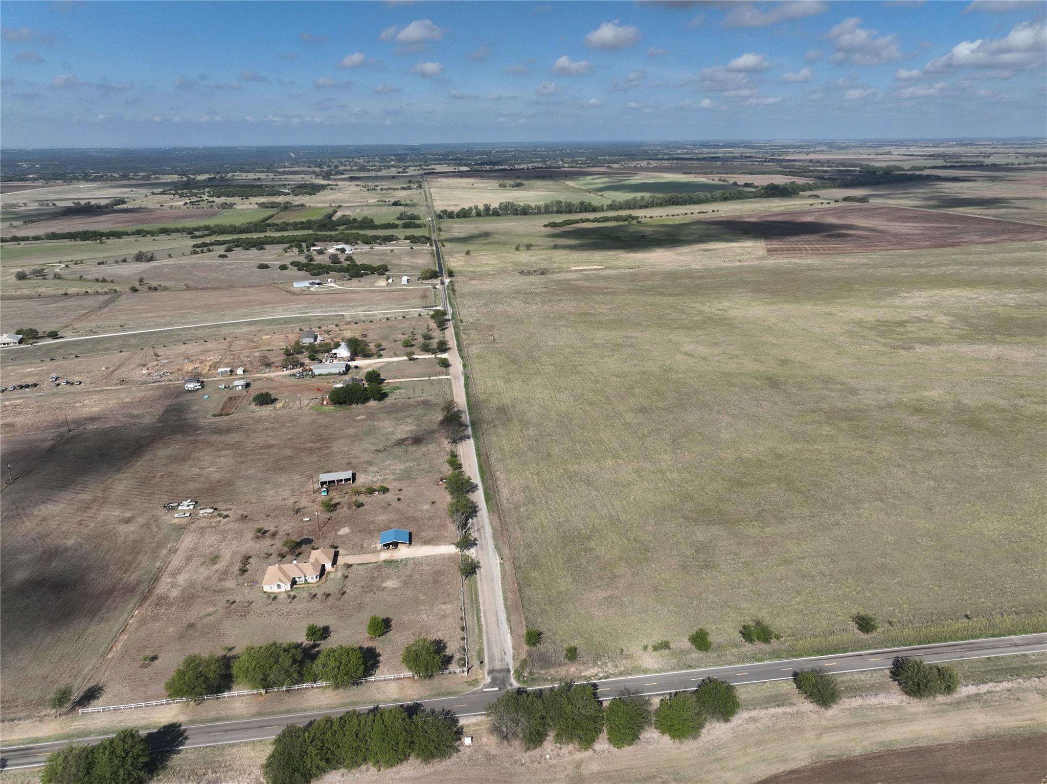 000 County Rd 269, Oglesby, TX 76561