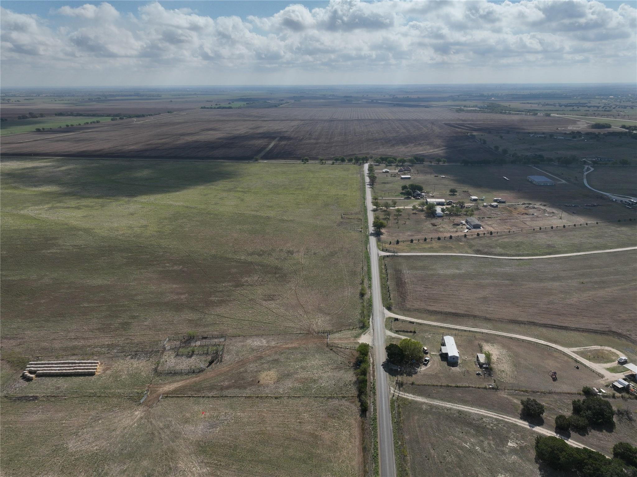 000 County Rd 269, Oglesby, TX 76561