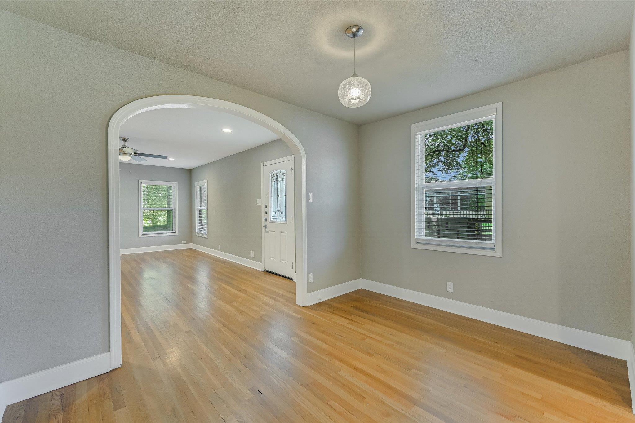 907 Chicon St, Austin, TX 78702