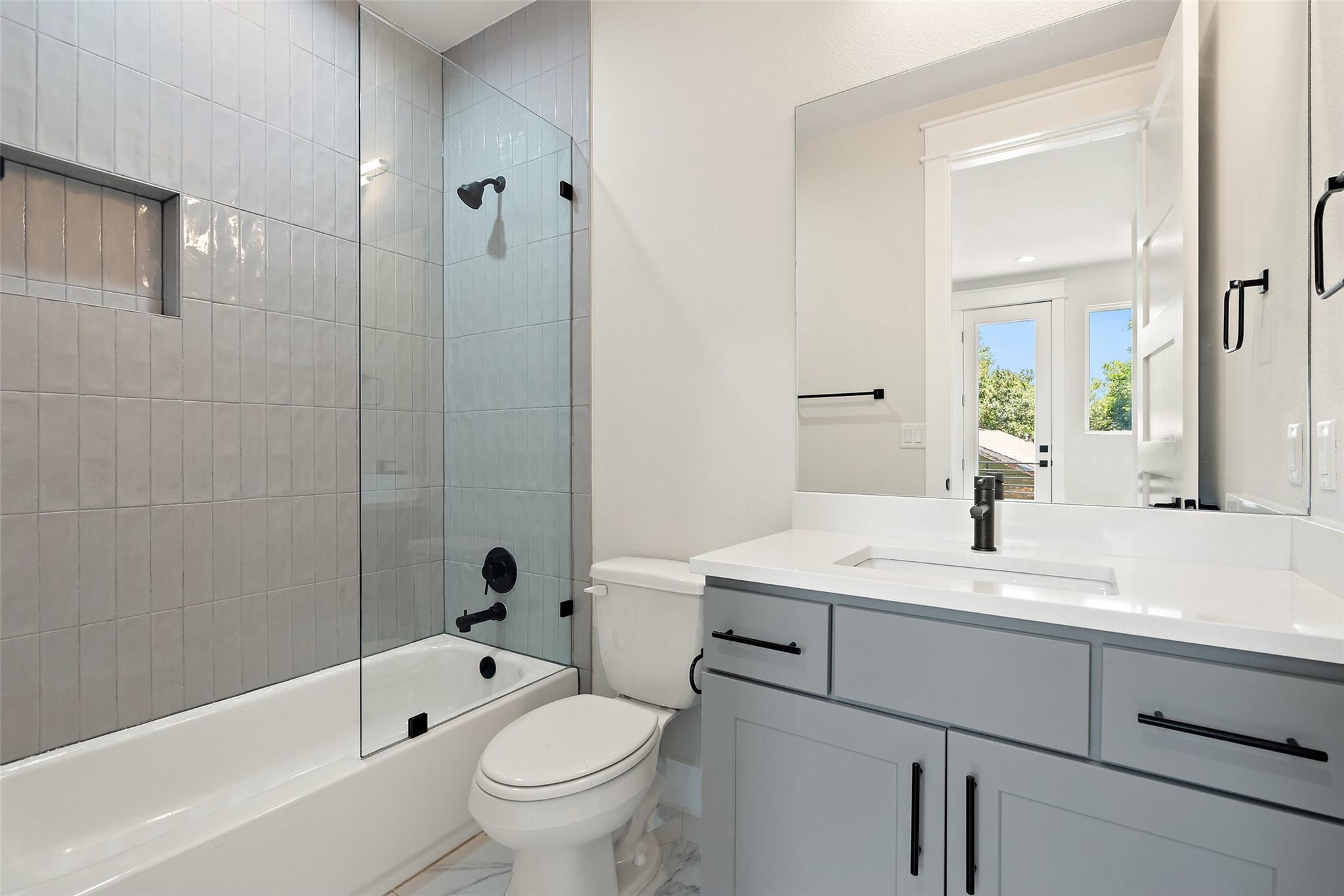 5109 Stone Gate Dr # 2, Austin, TX 78721