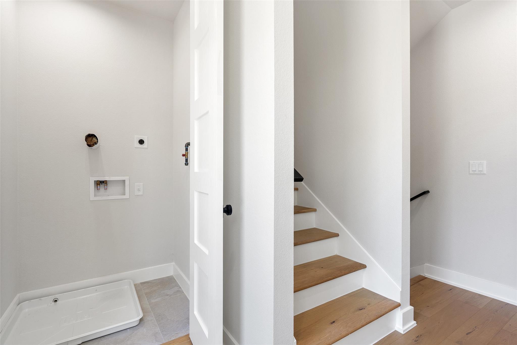 5109 Stone Gate Dr # 2, Austin, TX 78721